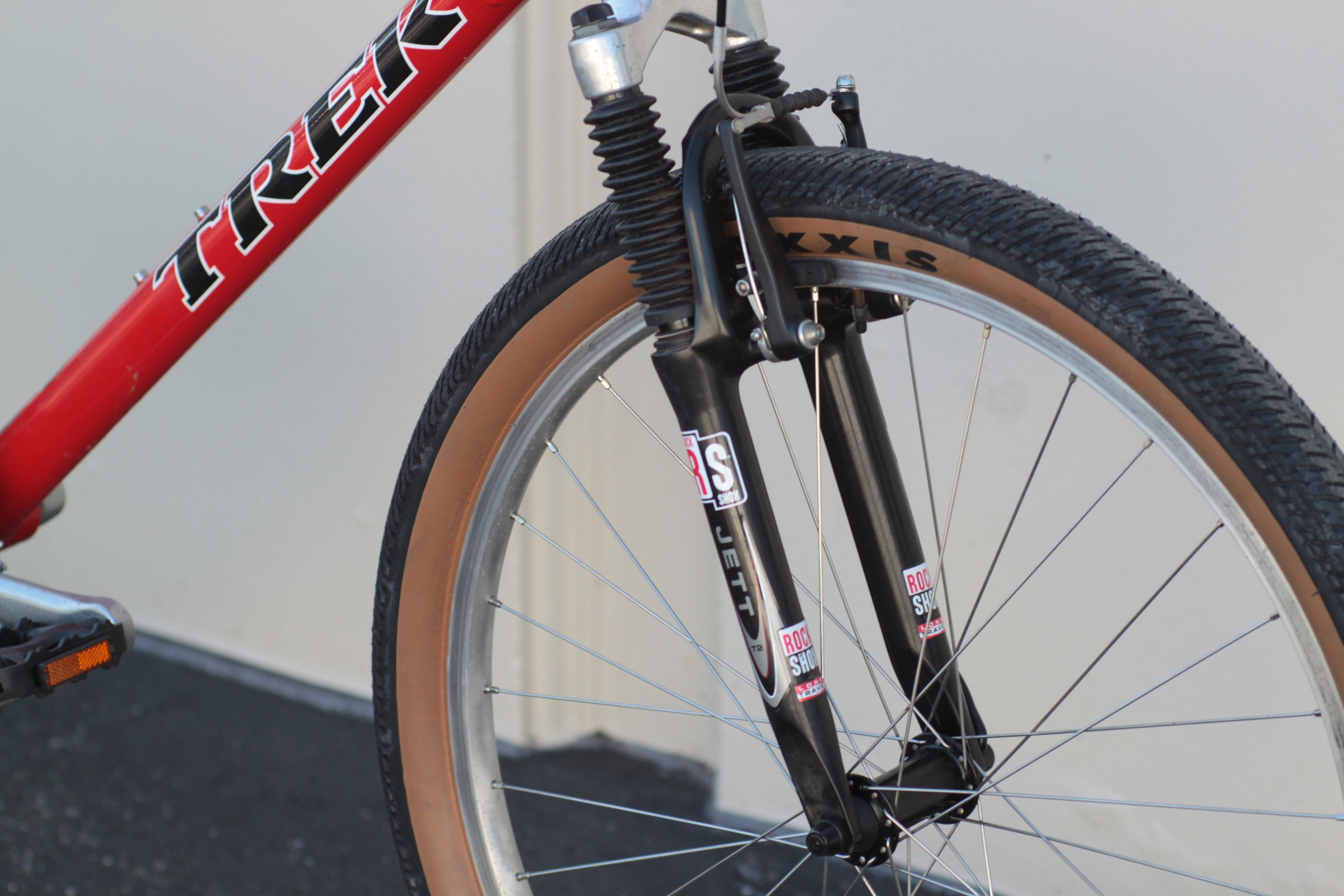 Trek 6000 Hardtail MTB with New Maxxis DTH Tires - 19.5