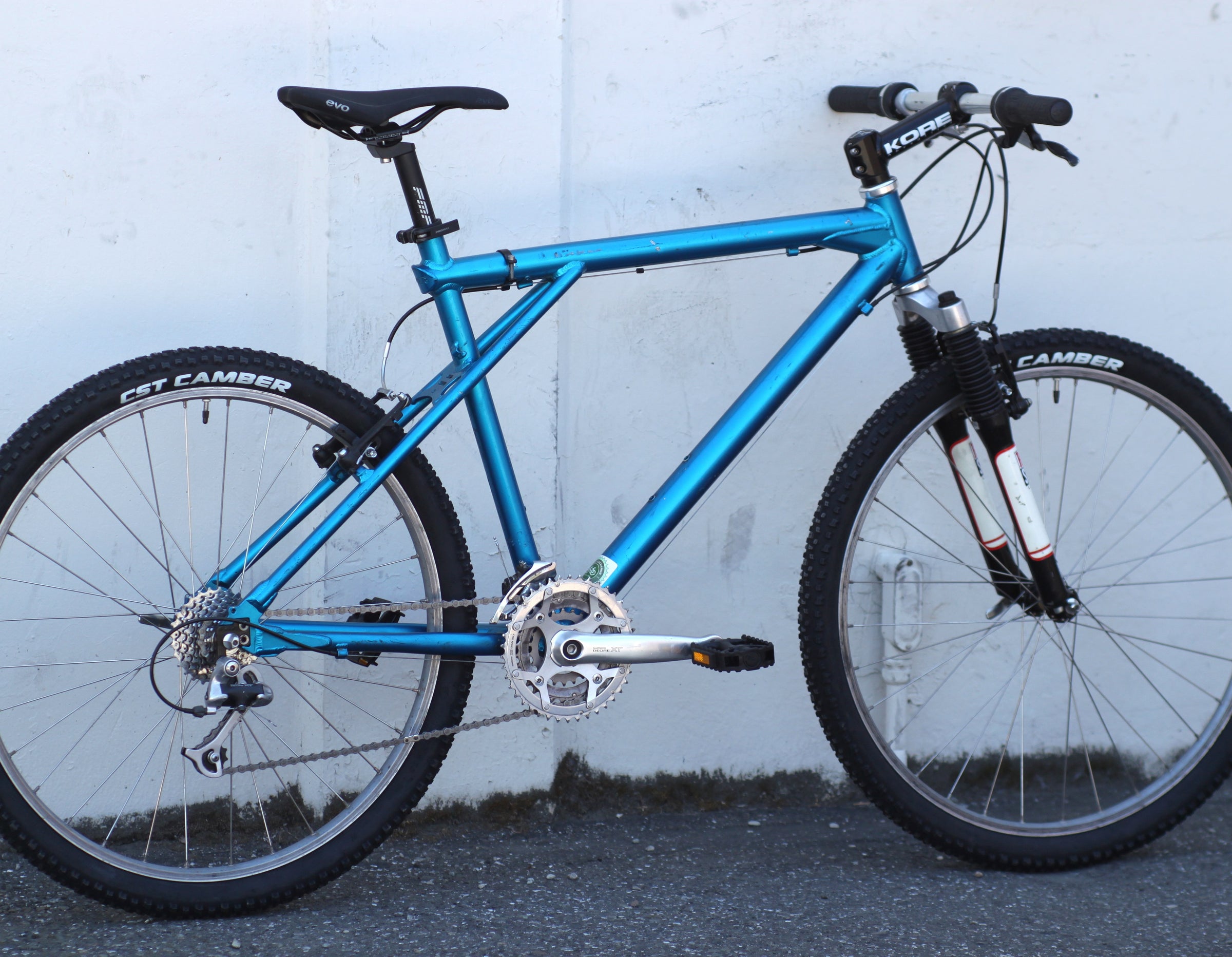 GT Avalanche Vintage MTB Hardtail Triple Triangle, New CST Tires