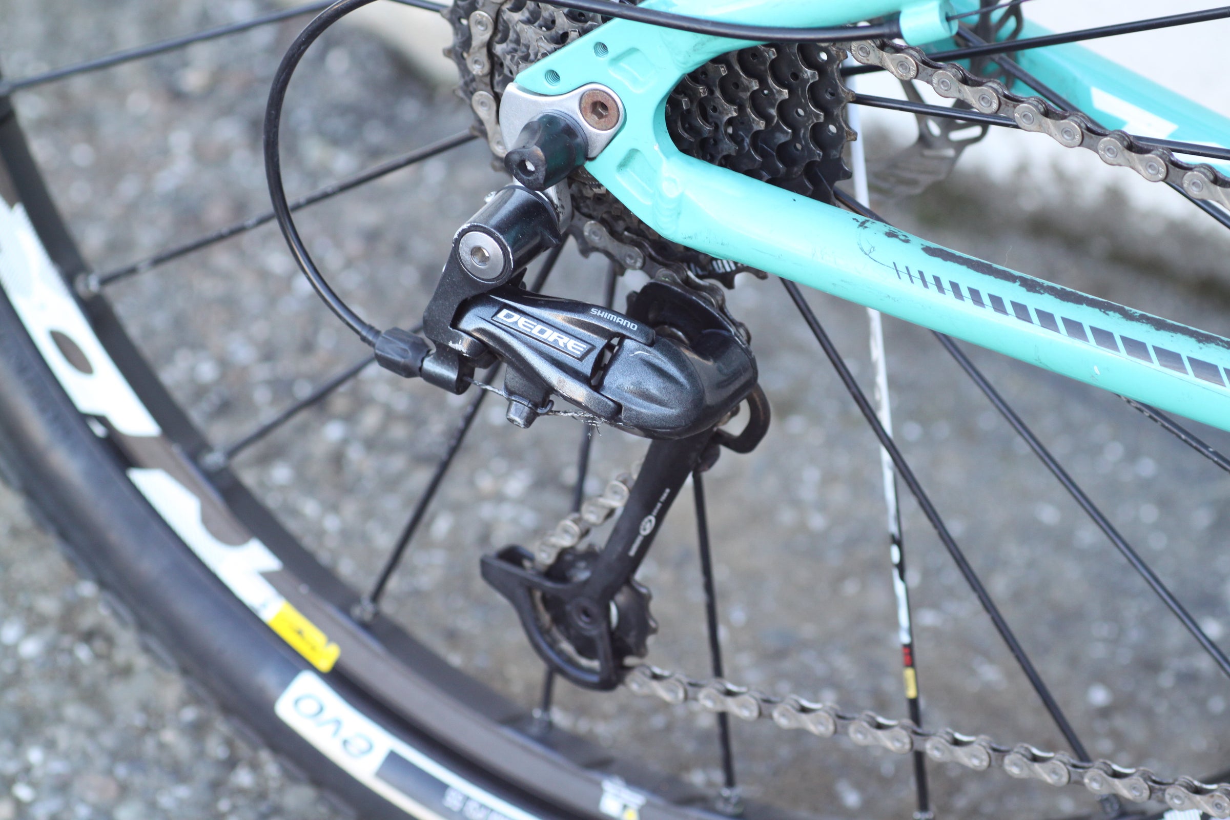 Kona Tika Hardtail MTB with SR Suntour Fork and Disc Brakes XS 