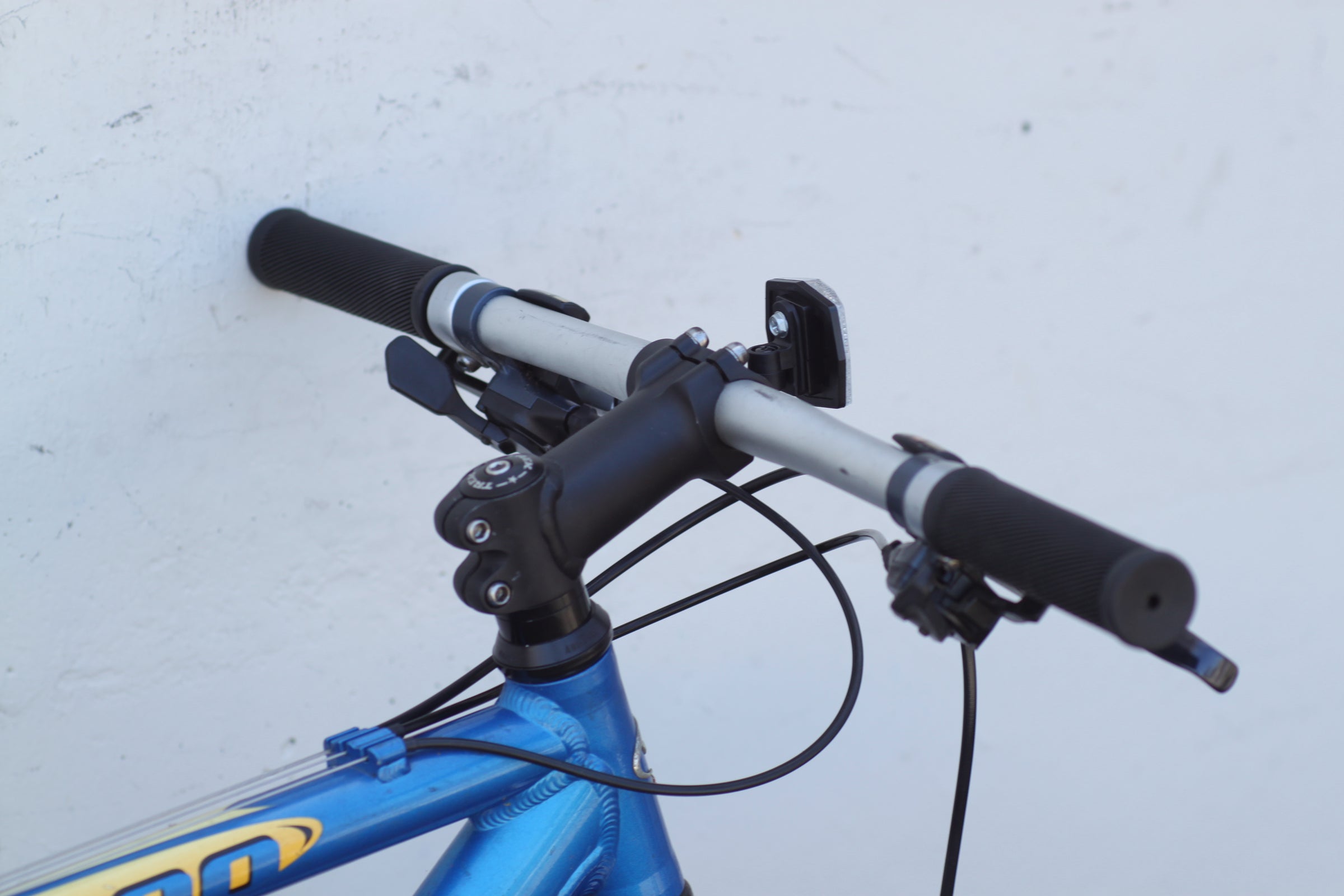 Trek 7000 ZX Series Vintage MTB Hardtail with RockShox Fork, New