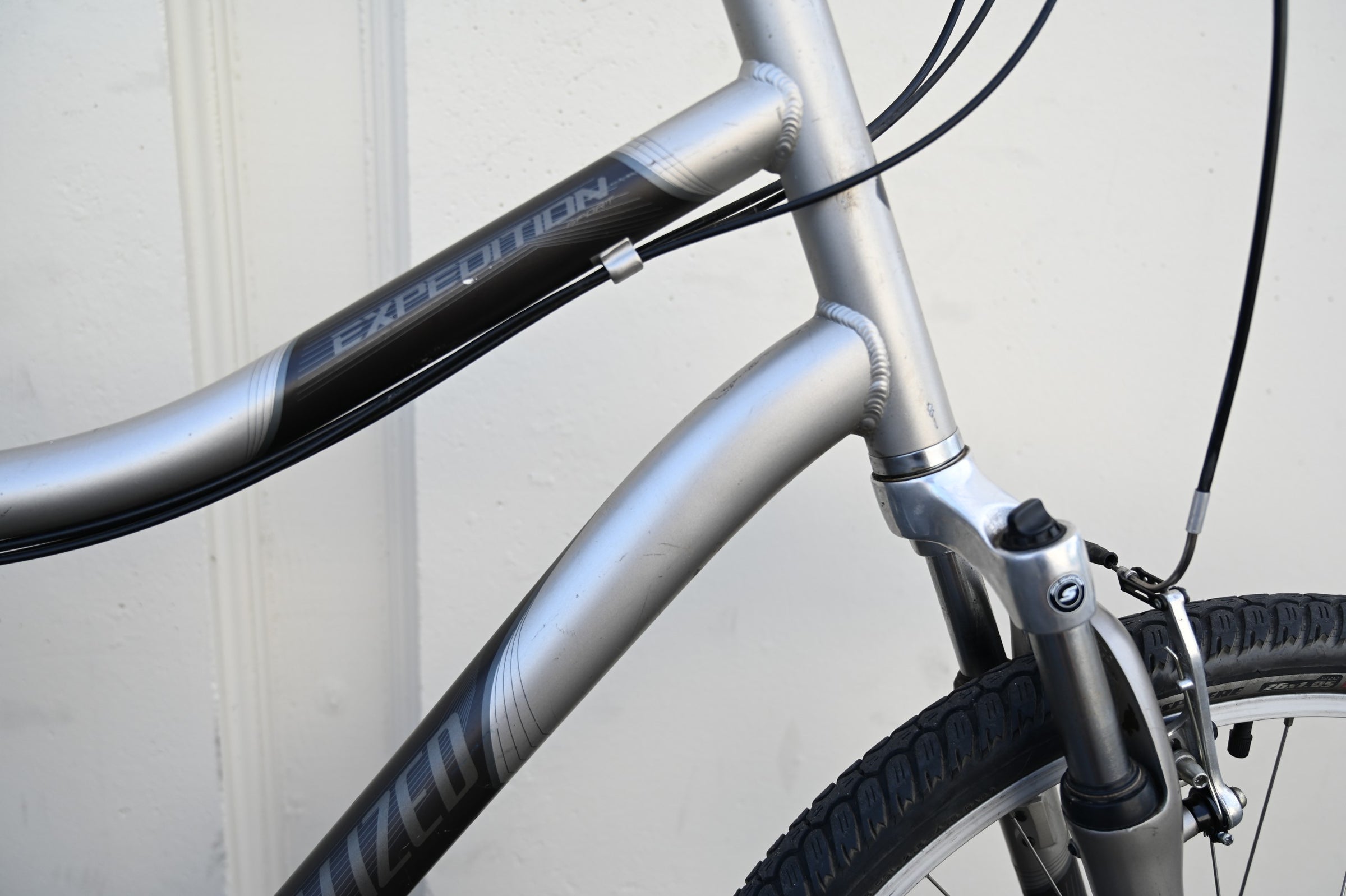 Specialized Expedition Sport Commuter Comfort Hybrid with Rear