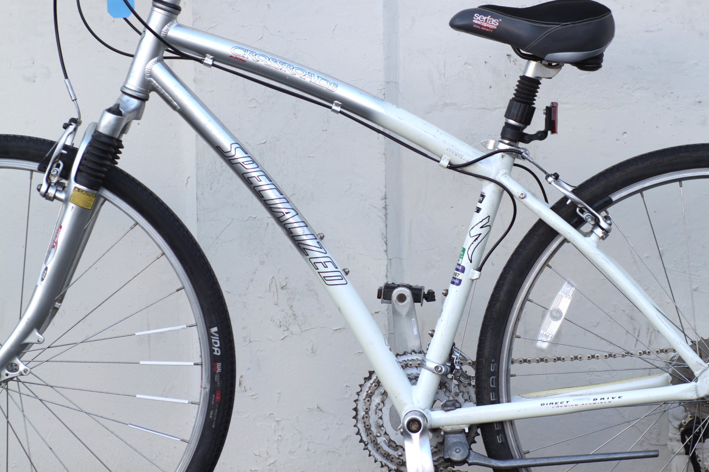 Specialized Crossroads Elite Commuter Hybrid with 700c Wheels MD