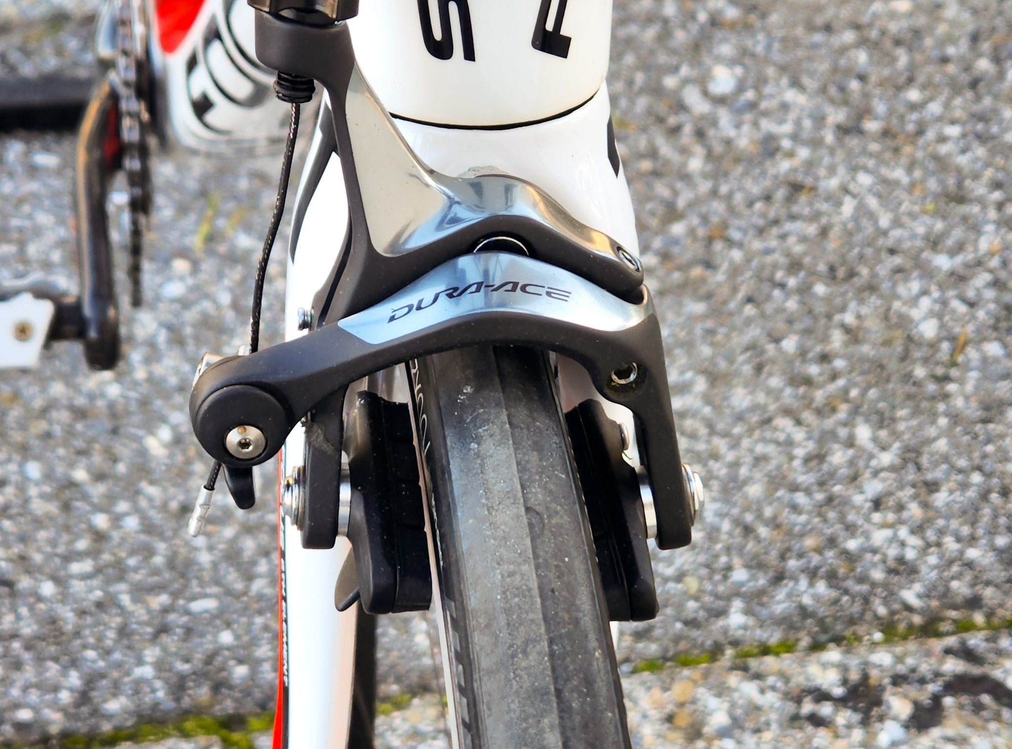 Focus Izalco Pro 1.0 Carbon Road Bike - Lightweight, Ready