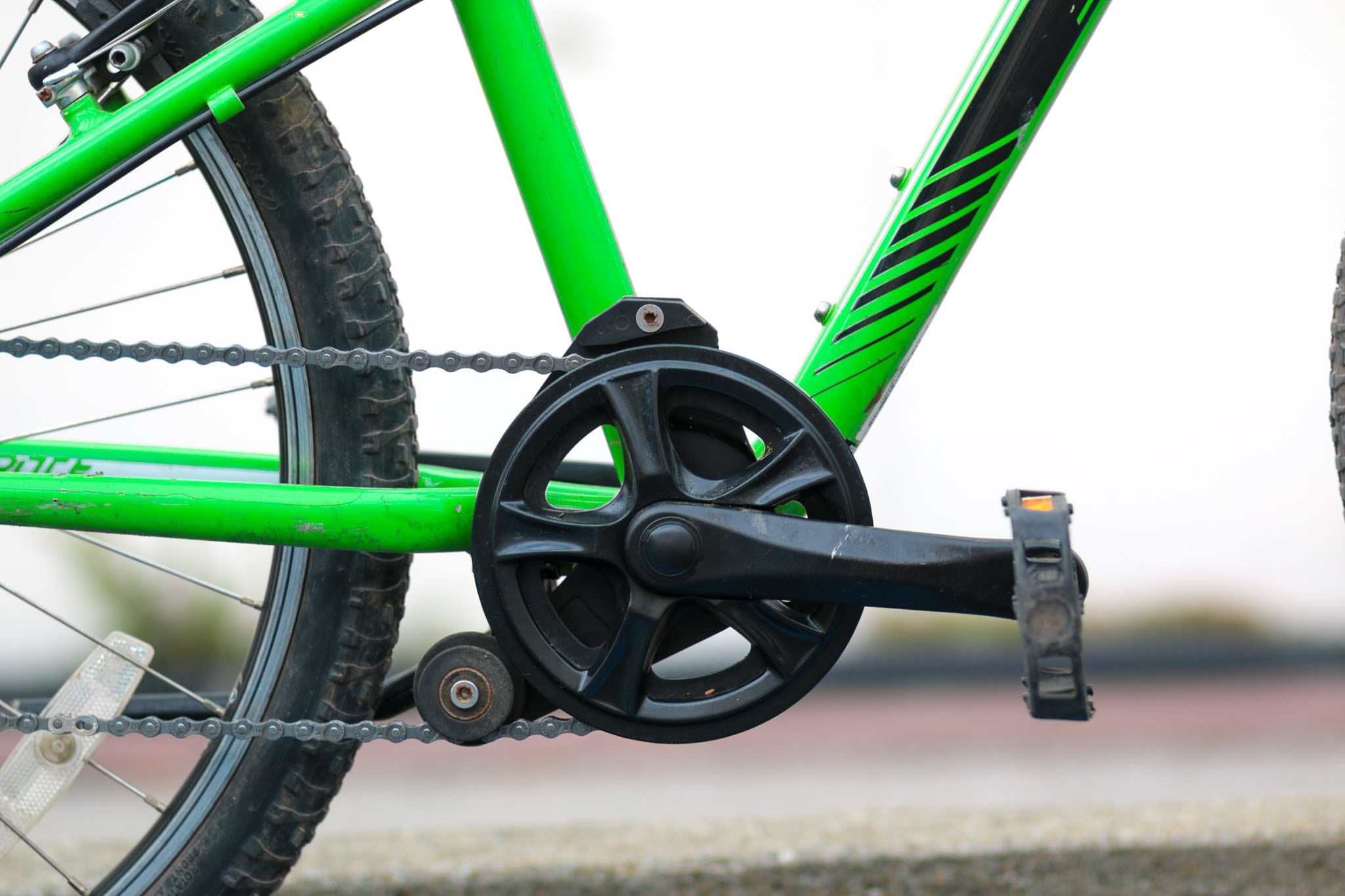 Specialized Hotrock 24 Kid's Mountain Bike Green | Used Bikes for