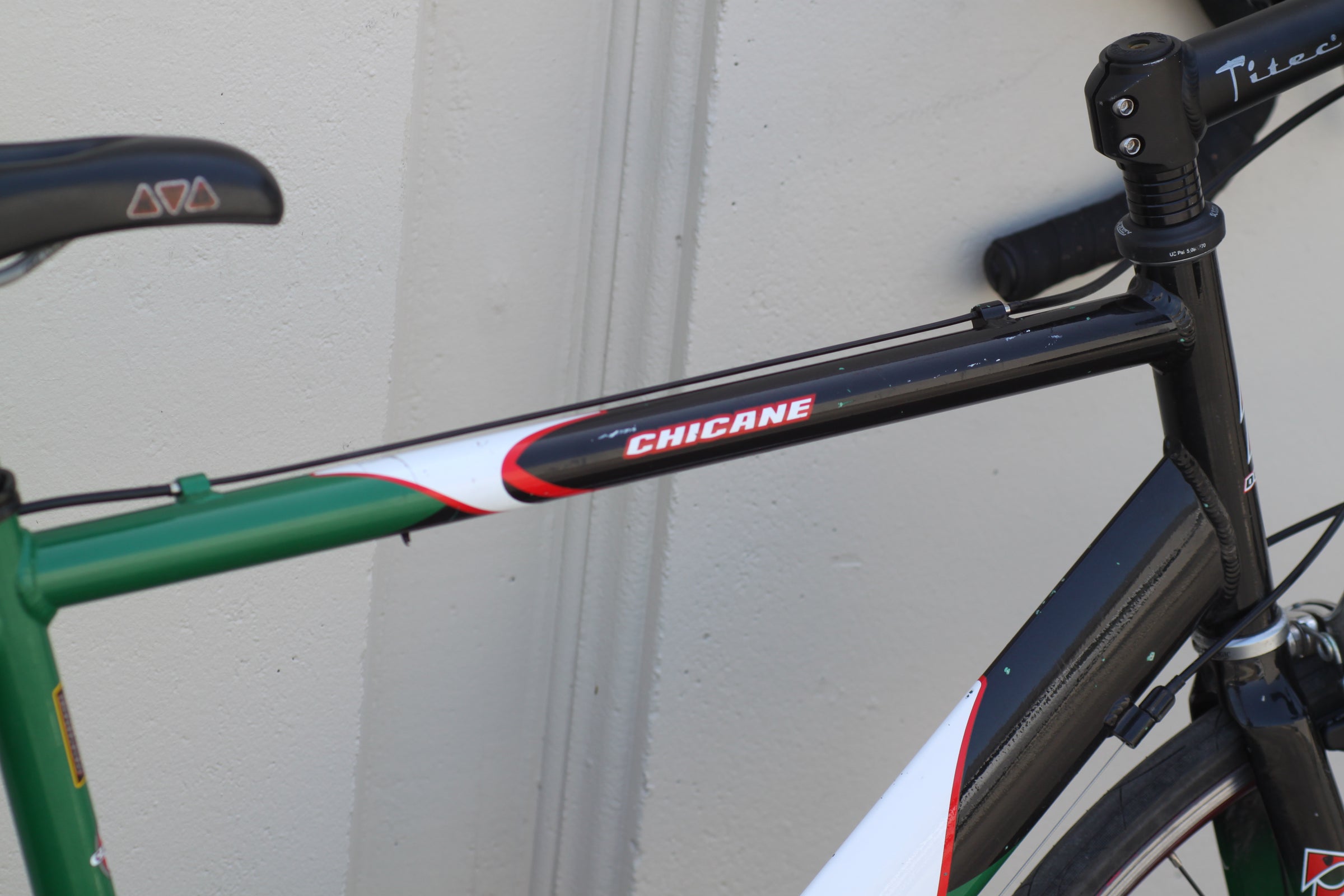 Devinci Chicane Aero Aluminum Road Bike with Shimano Drivetrain LG