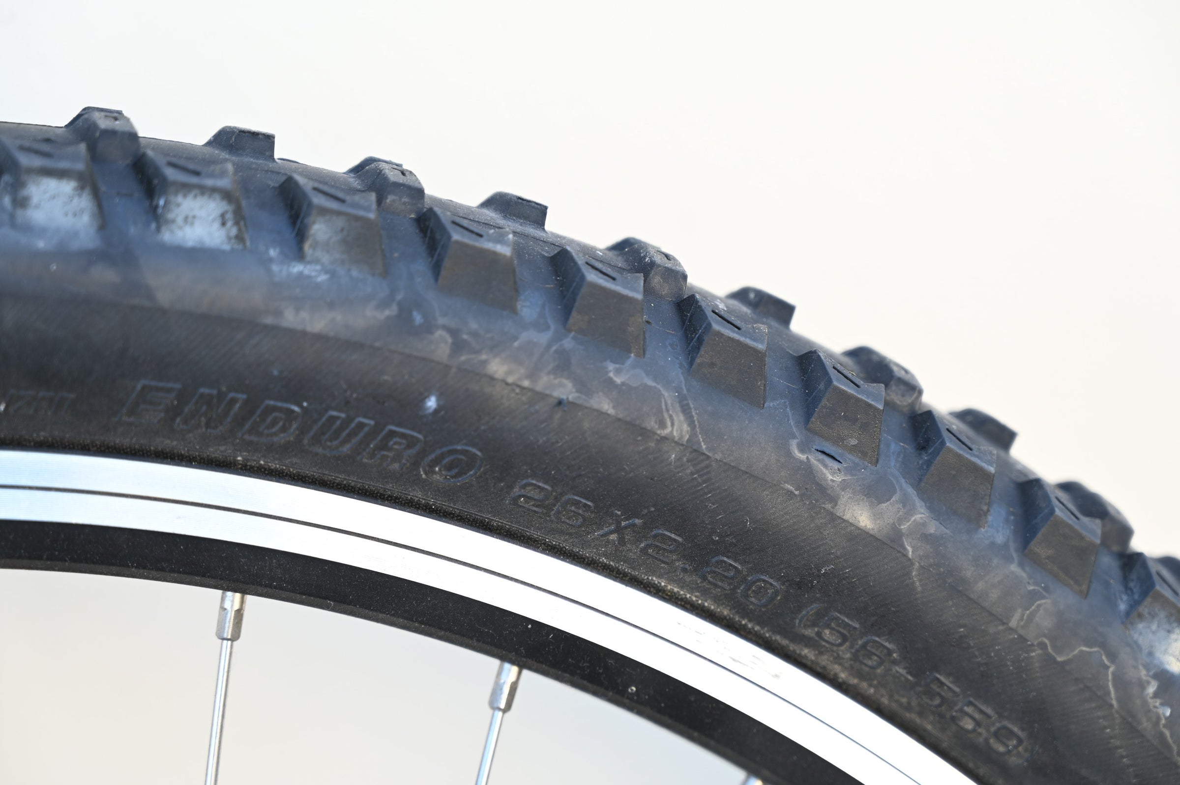 Specialized StumpJumper M4 Hardtail MTB with RockShox SID Fork