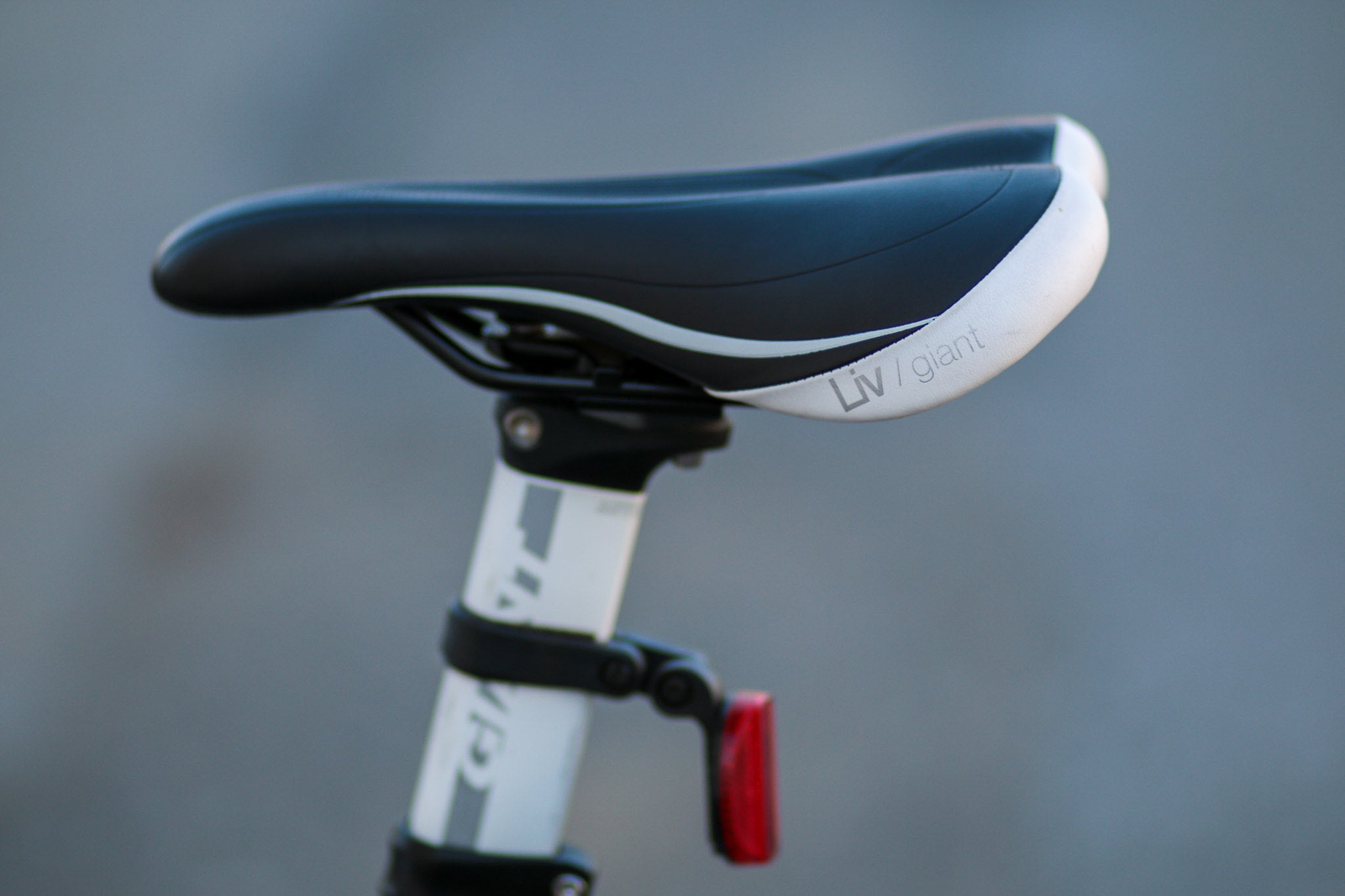 Giant Liv Avail Composite 3 Women's Carbon Road Bike S white
