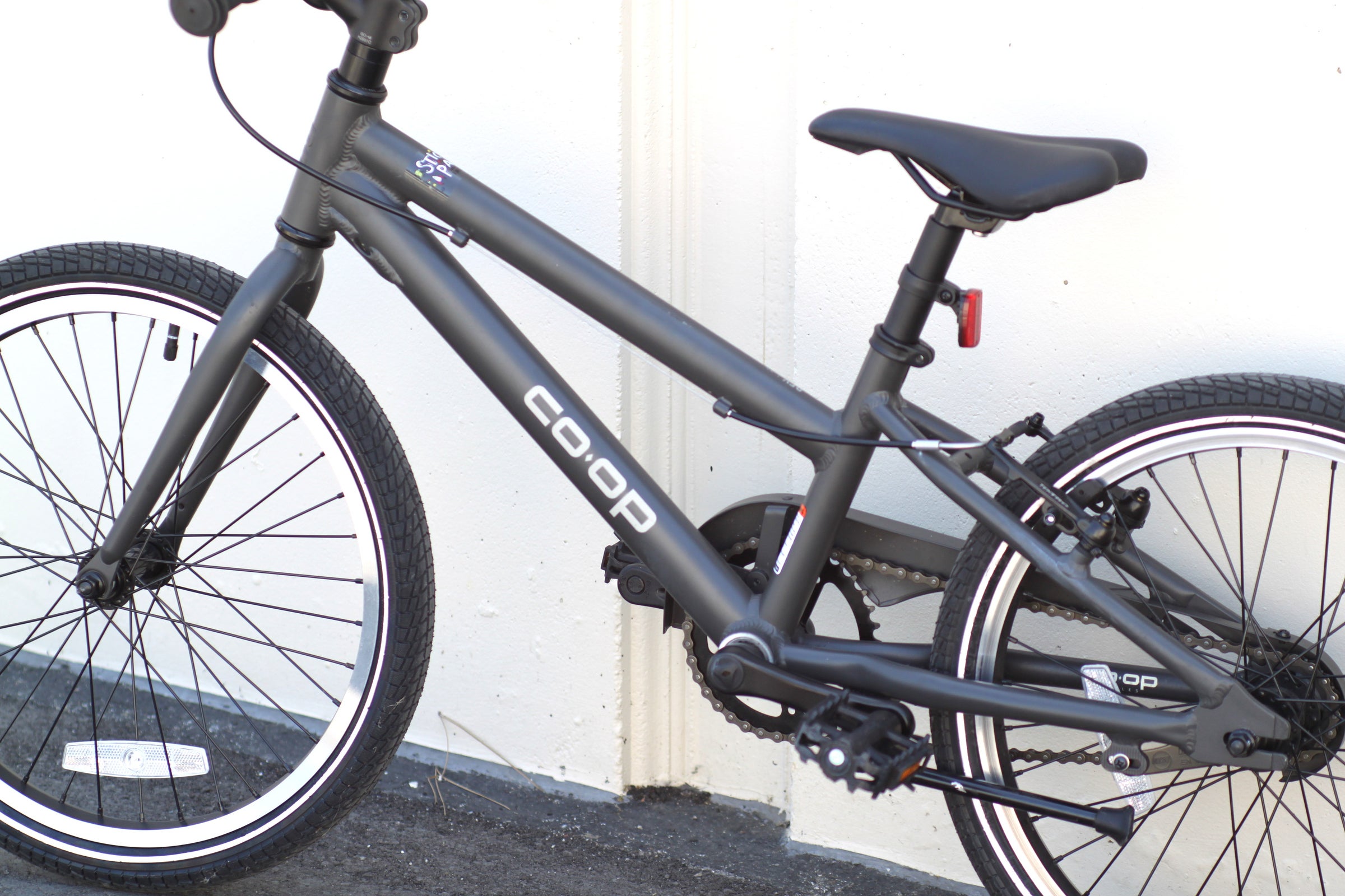 Co-op Rev 20 Lightweight Singlespeed Kid’s Bike with Rear V-Brake gray ...
