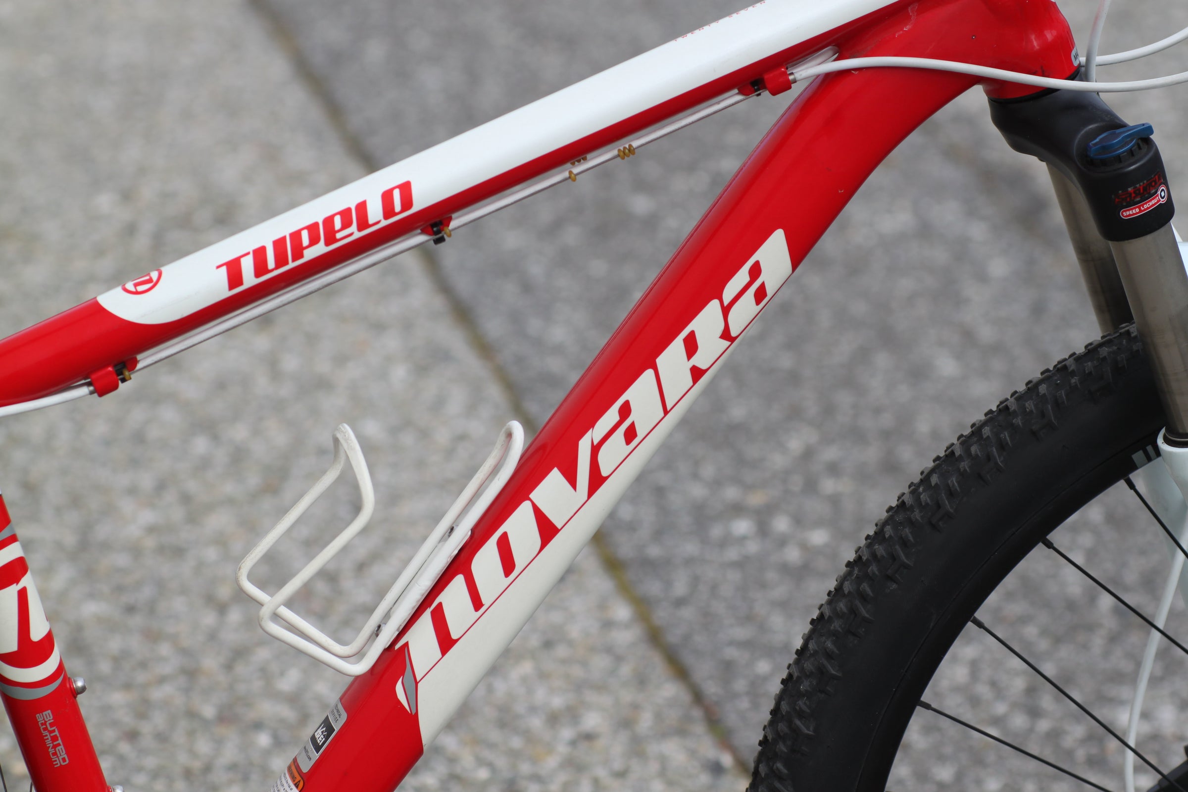 Novara Tupelo 27.5” Hardtail MTB with Disc Brakes and Big Wheels M