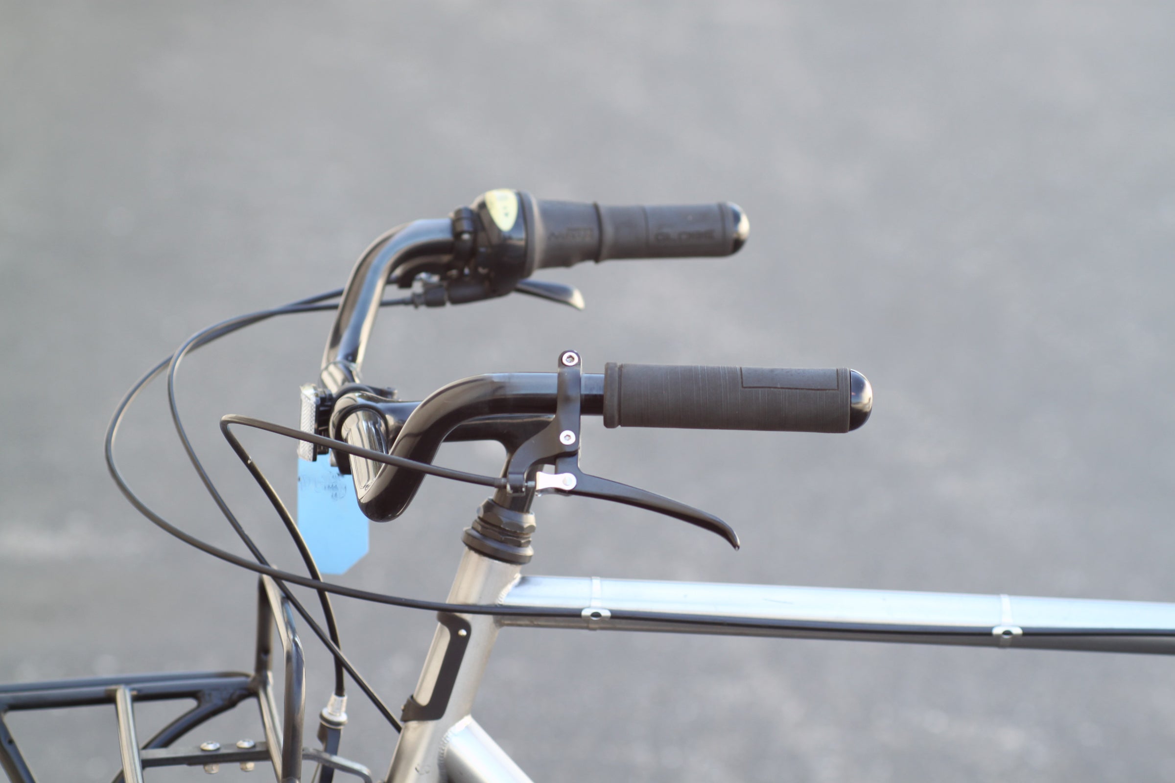 Specialized Globe Roll 7 City Bike with Front Rack, Nexus 7-Speed Large  silver - IXQR | Used Bikes for Sale - Silicon Valley Bicycle Exchange - Bay  Area
