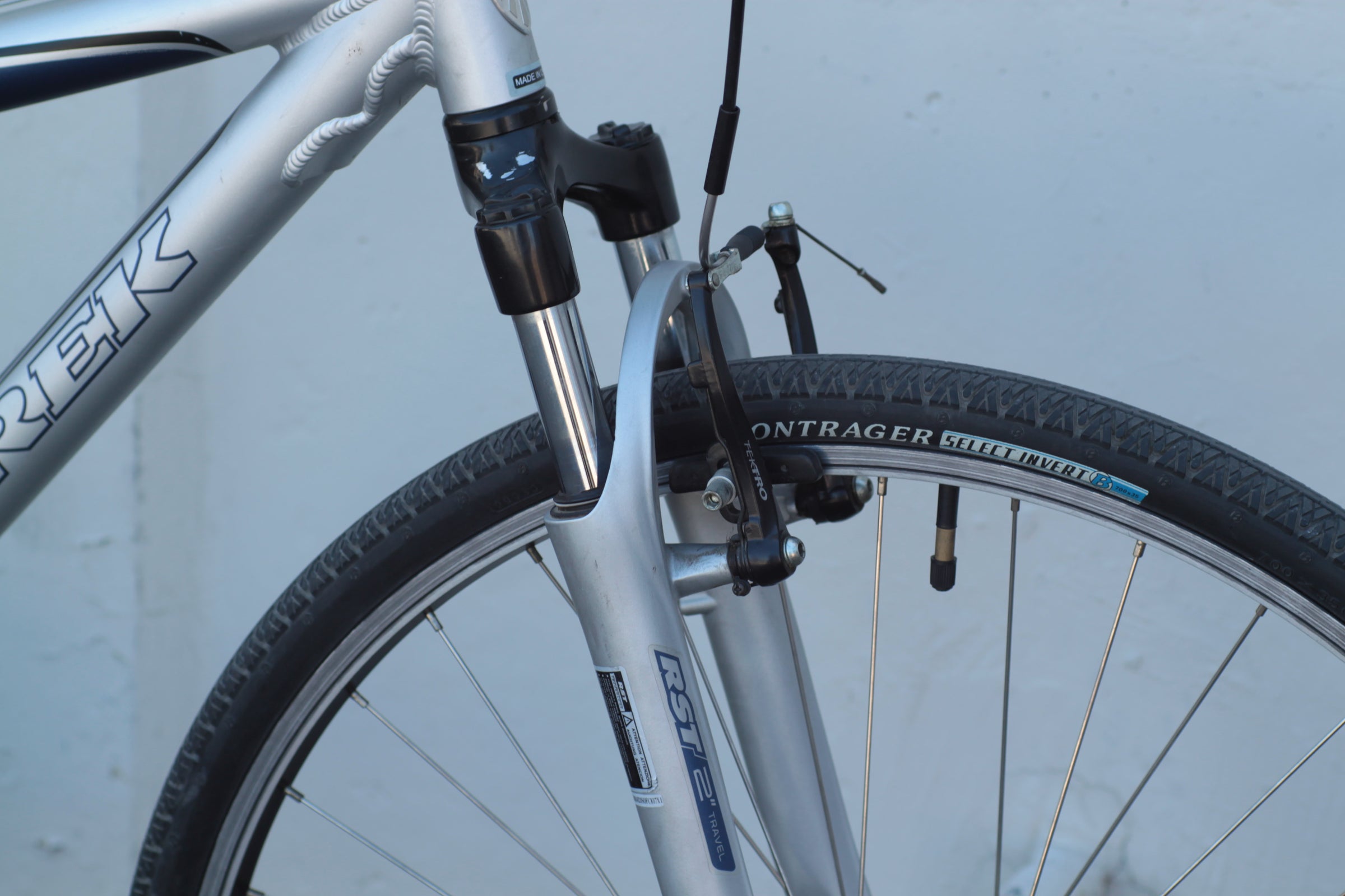 Trek 7100 Commuter Hybrid with RST Fork and Comfy Saddle 15