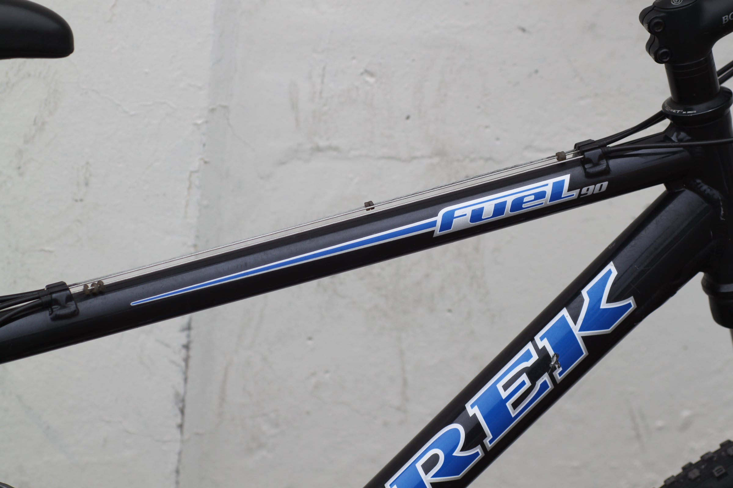 【決まりました】TREK FUEL90 (ジャンク品) 2004 Trek Fuel 90 - Specs, Reviews, Images - Mountain Bike Database