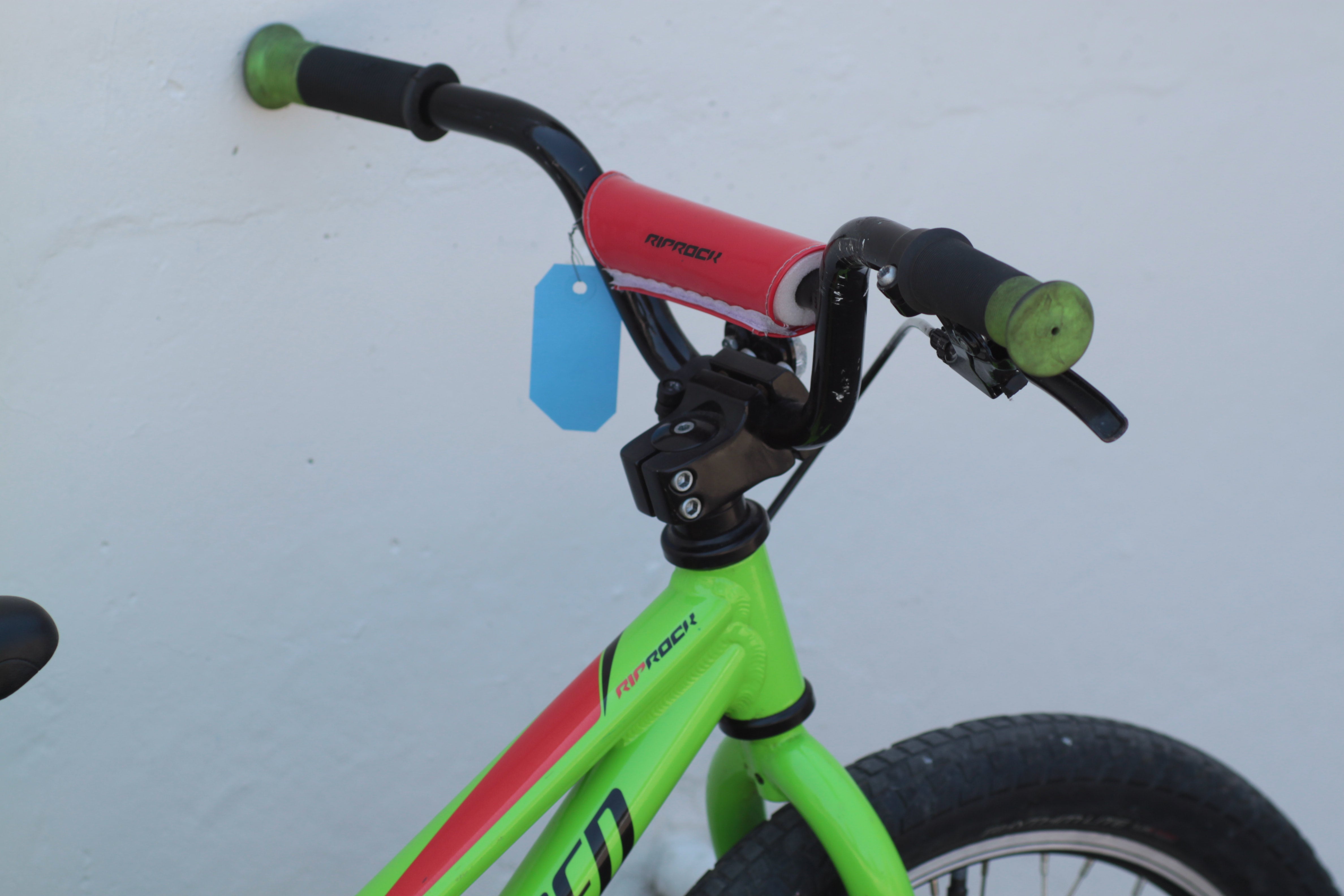 CYCLE WORLD MTB (手渡し) 29 + 275 x 2.4 MX // Trail Casing // Blue Splatter – Versus