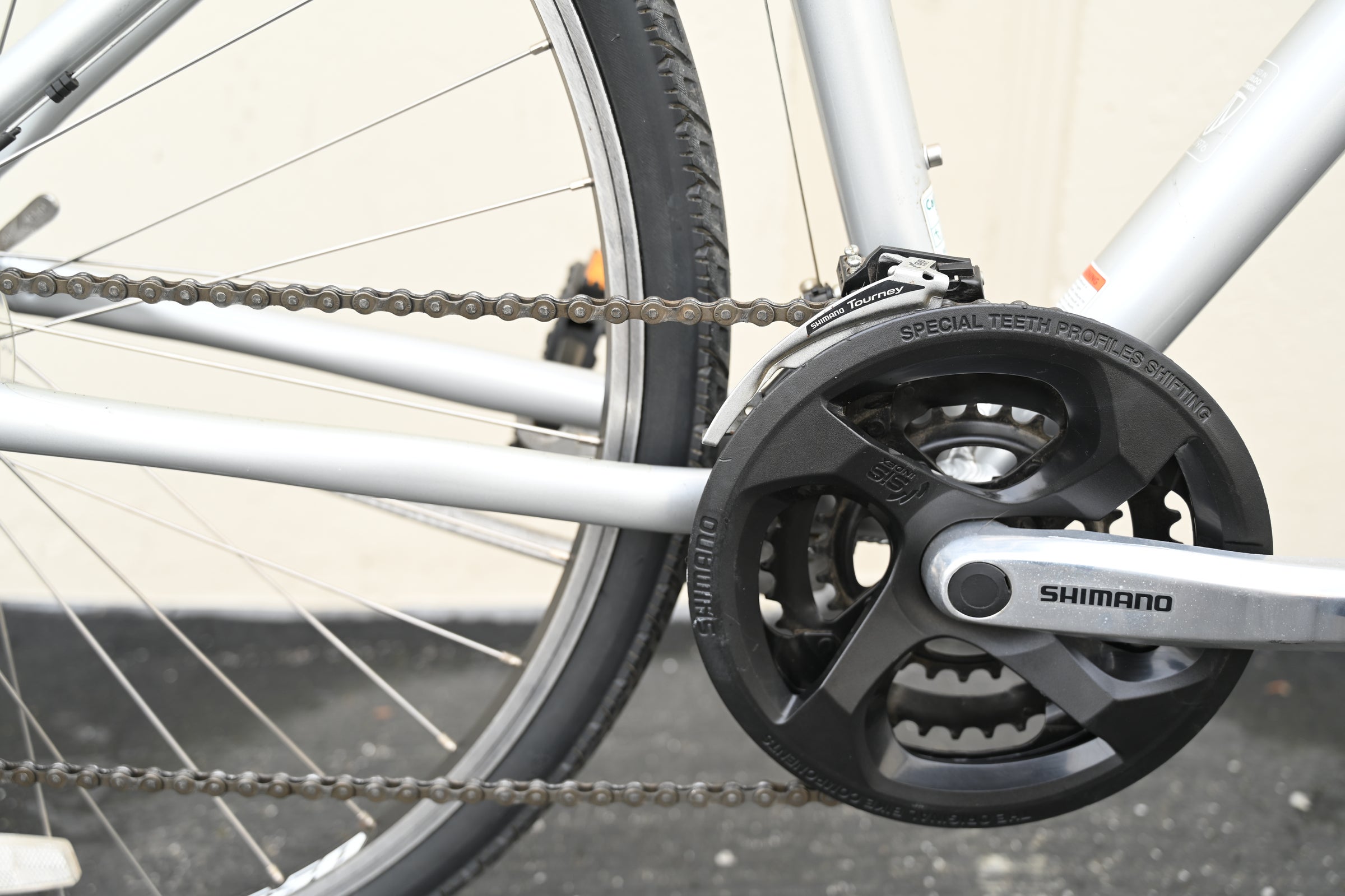 Trek 7000 Commuter Hybrid Bike with Adjustable Stem, Wide Tires