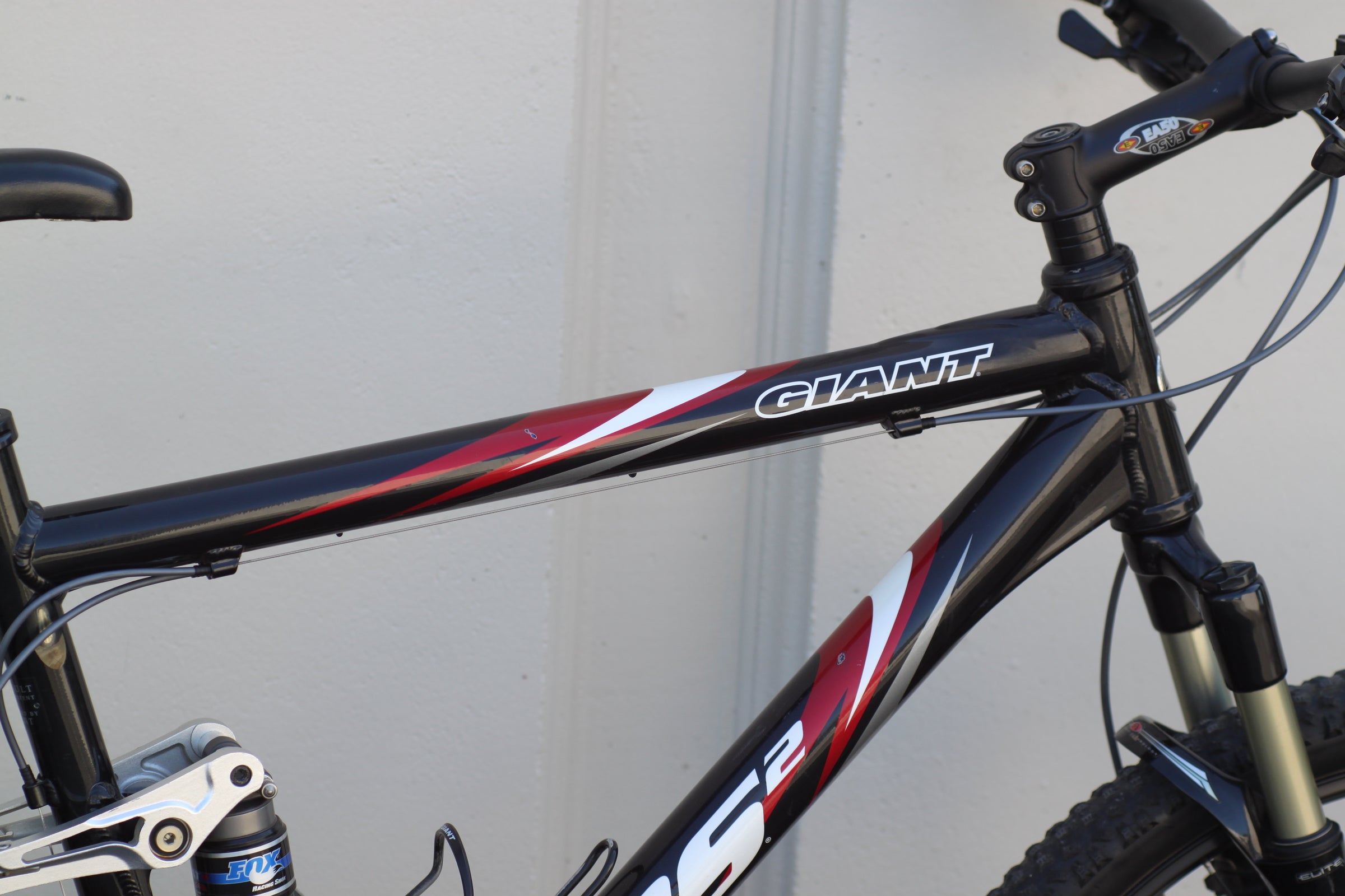 Giant NRS2 Full Suspension MTB with Fox Shock and Manitou Skareb