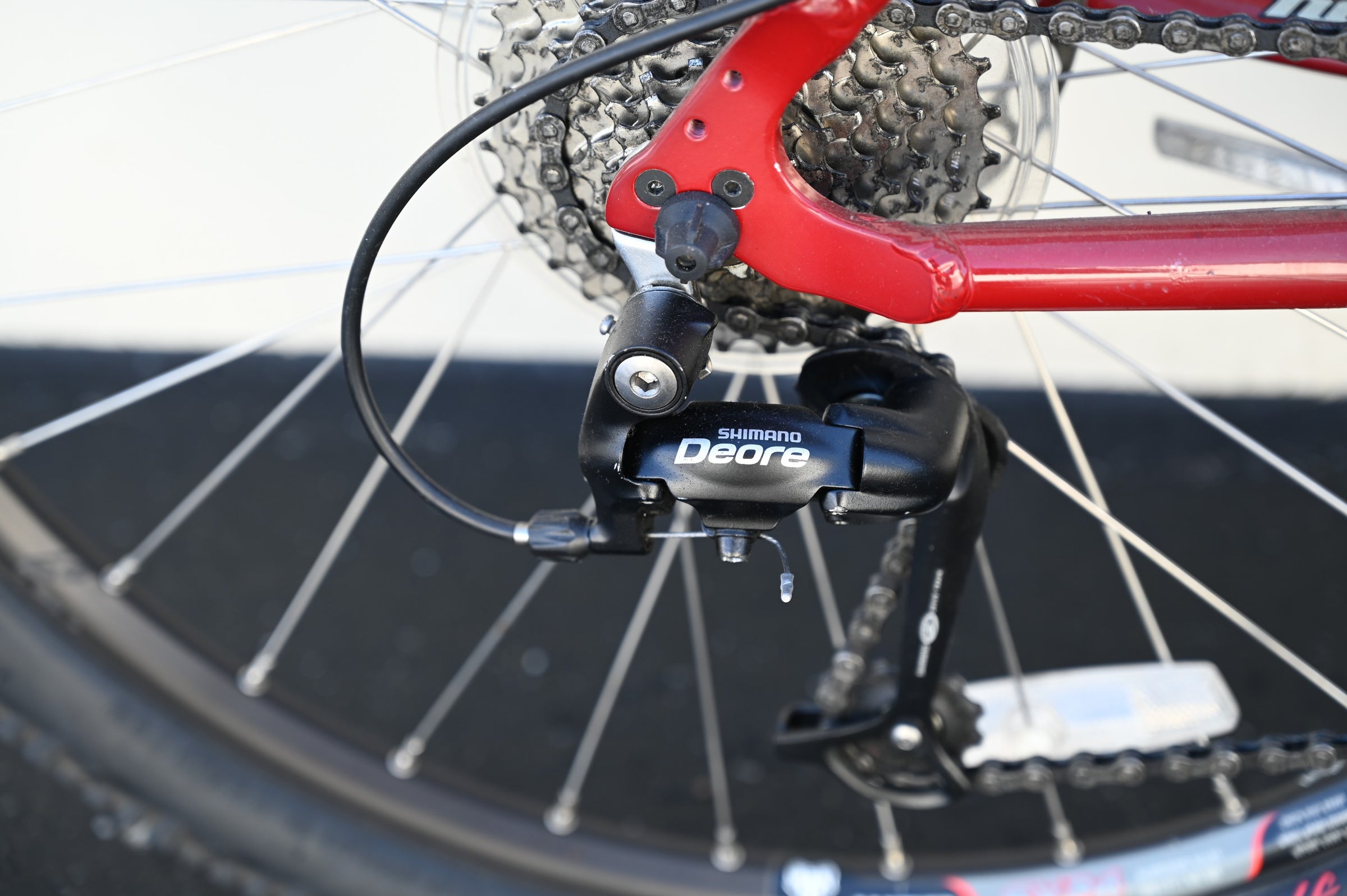 Novara Bonanza Sport MTB Hardtail with Disc Brakes, Manitou Trace