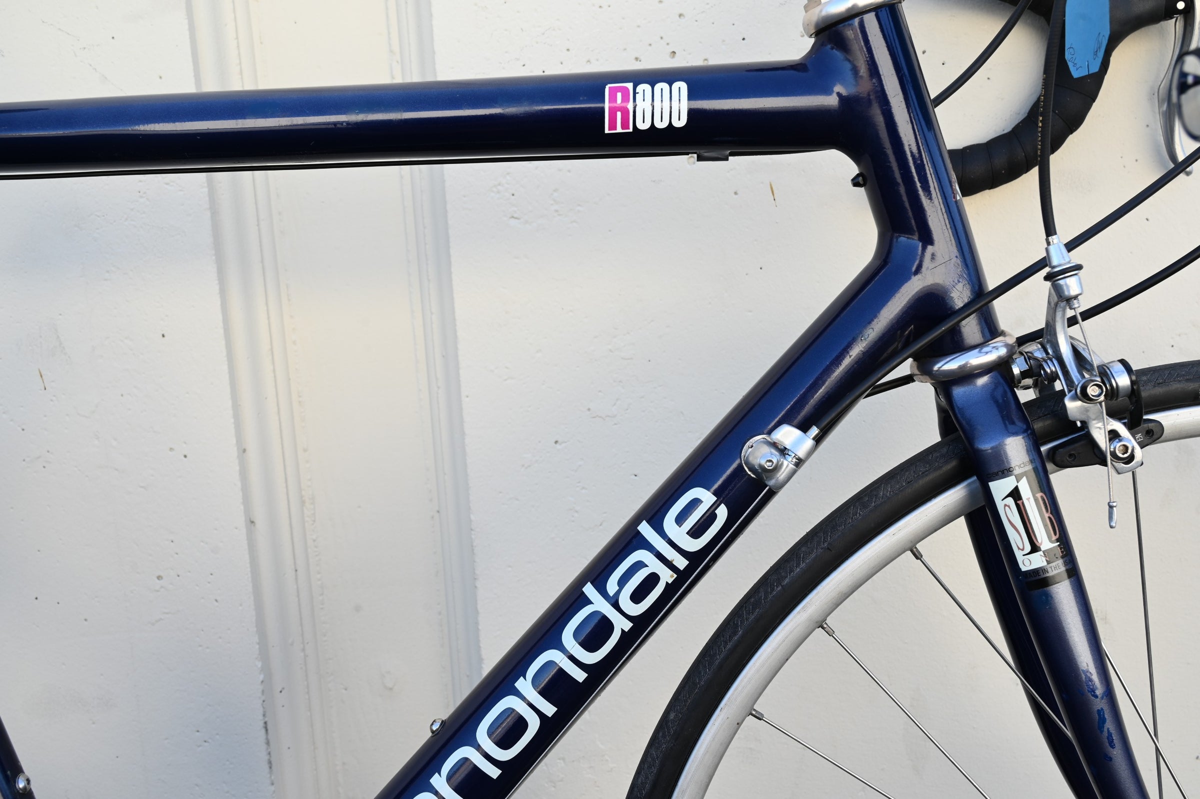 Cannondale R800 2.8 Aluminum Classic Road Bike with Shimano