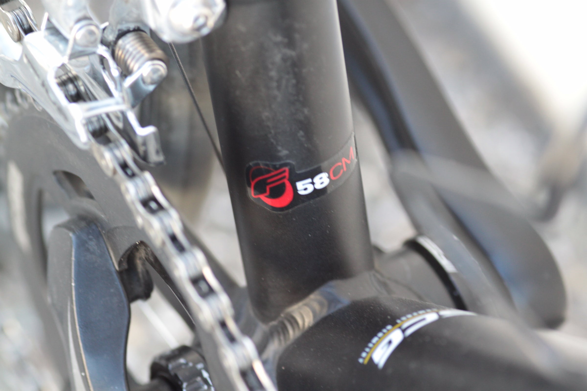 Felt F75 Aluminum Carbon Road Bike with Shimano 105 58cm black