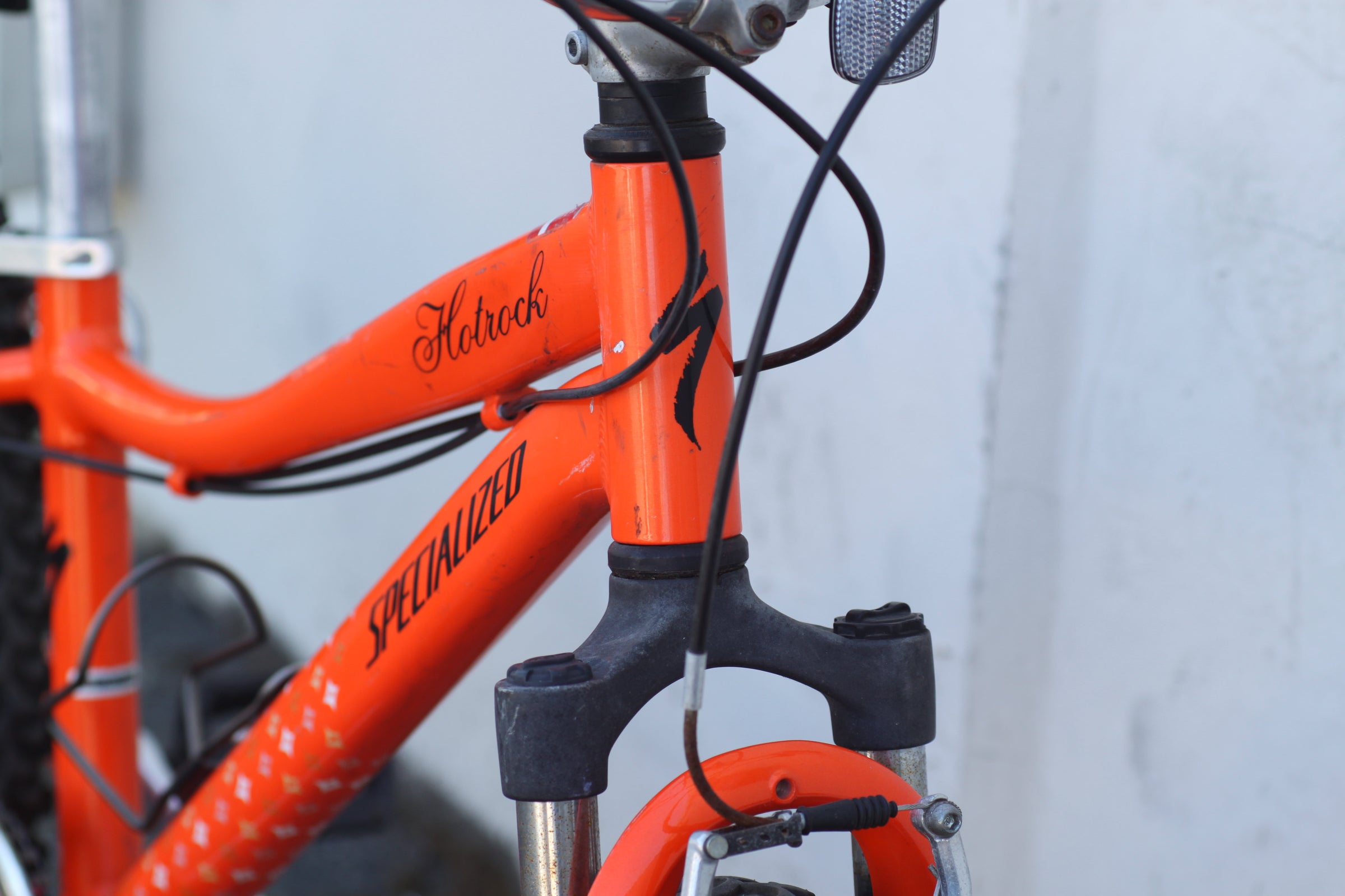 Specialized Hotrock 24 Kid's Bike with 7-speeds orange