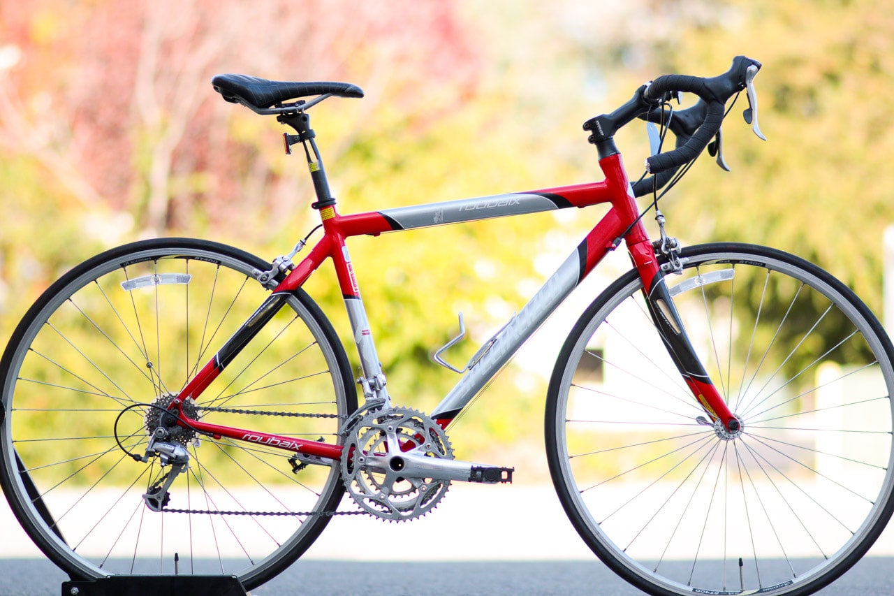 Specialized Roubaix Road Bike with Carbon Fork - Triple Chainrings