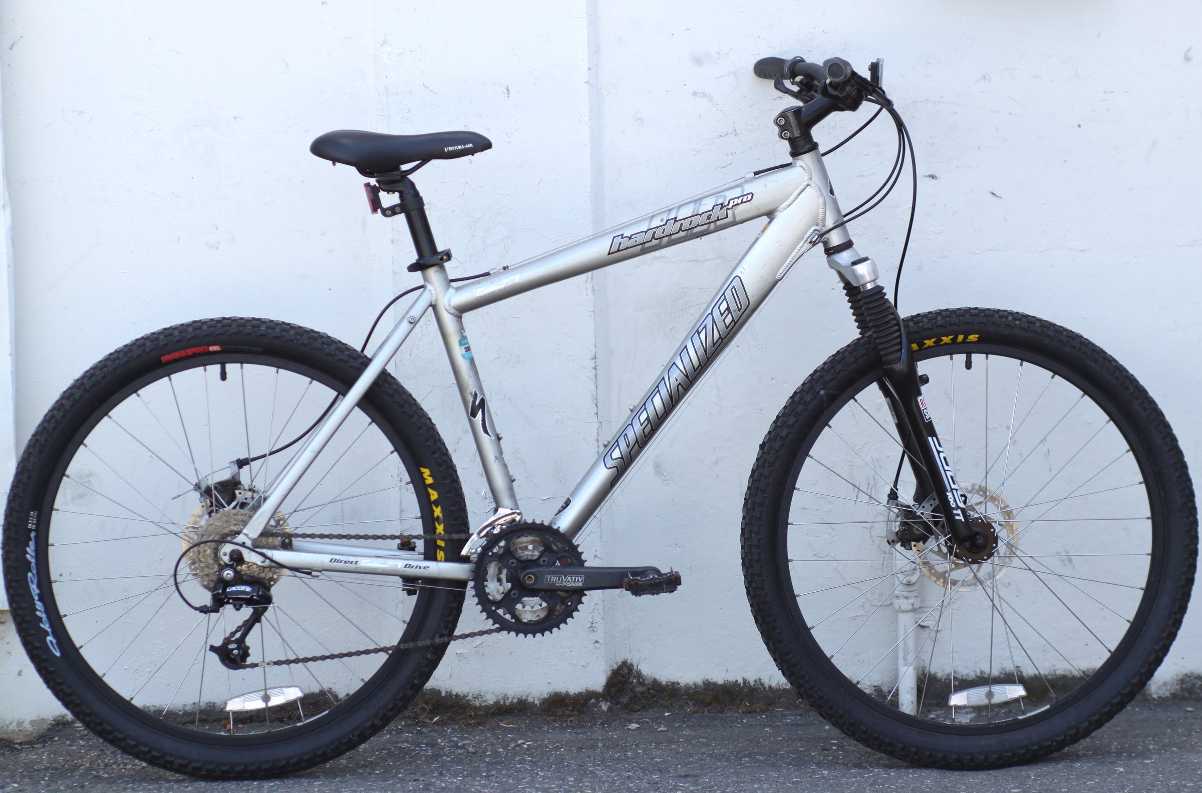 Specialized Hardrock Pro Mountain Bike with Disc Brakes 19 silver
