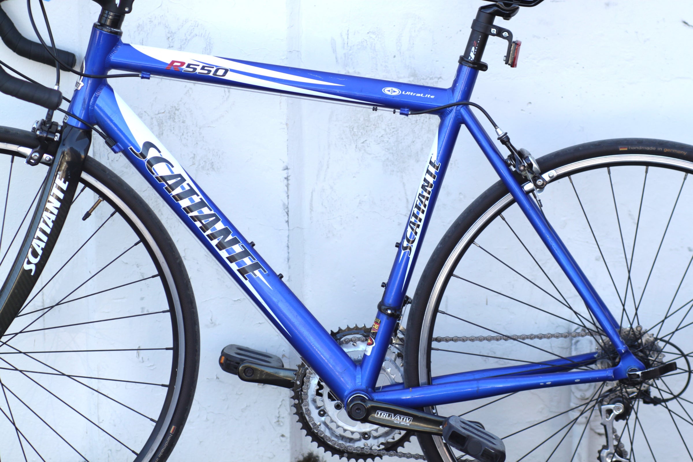 Scattante R550 Easton Aluminum Road Bike with Shimano 105 & Carbon