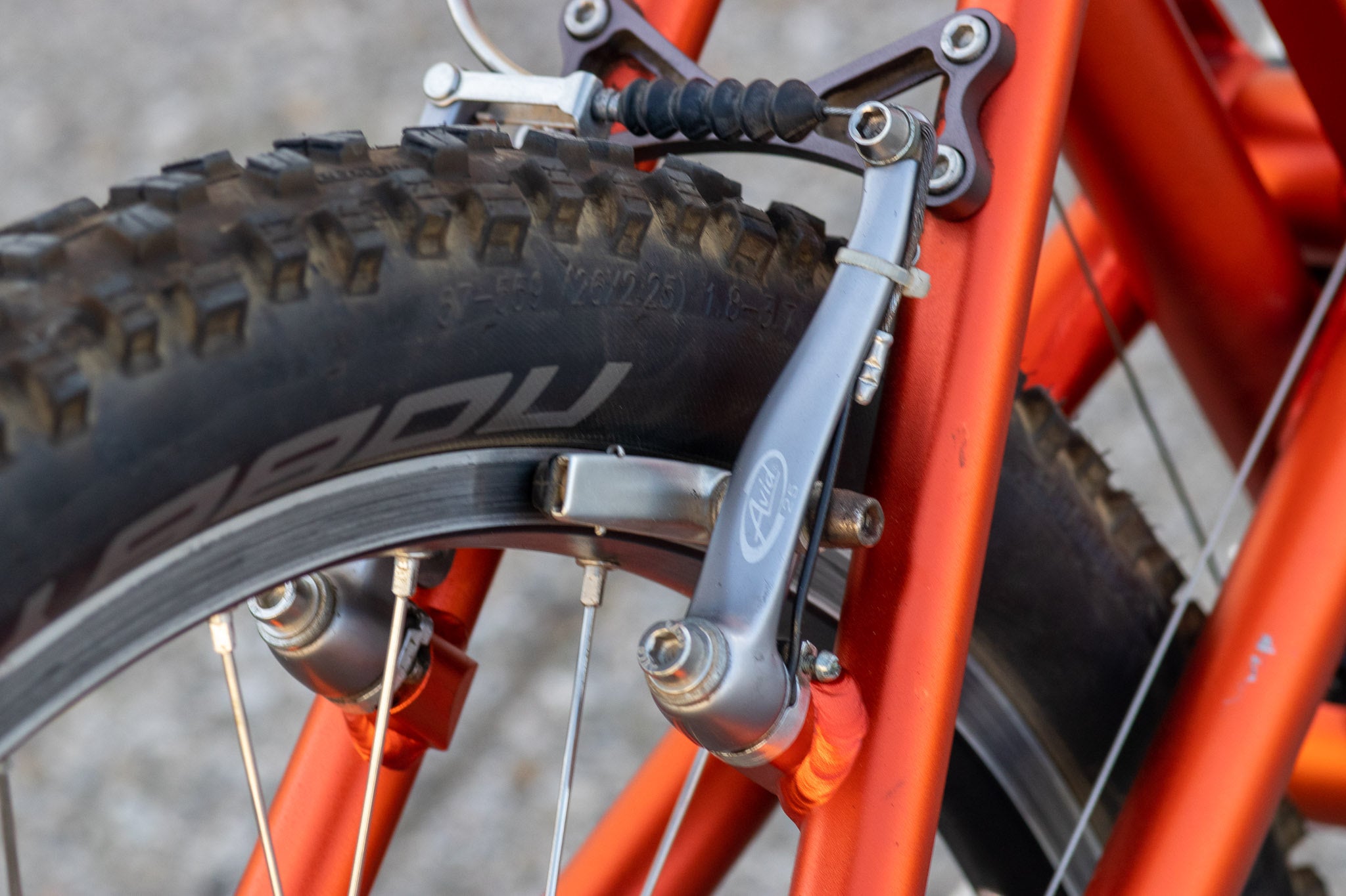 Santa Cruz Superlight Mountain Bike with RockShox SID Fork Santa Cruz Superlight Mountain Bike with RockShox SID Fork