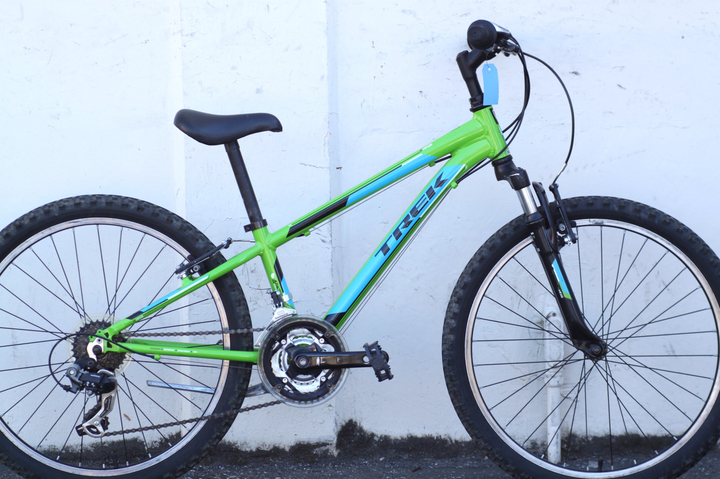 P*D様 引き取り限定　TREK MT220 24inch Trek MT220 Kid's Mountain Bike with 24” Wheels, Zoom Fork green