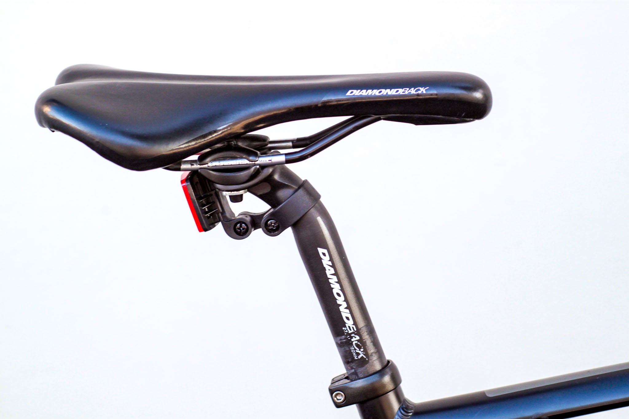Diamondback Haanjo Metro Commuter Hybrid Bike with Disc Brakes M