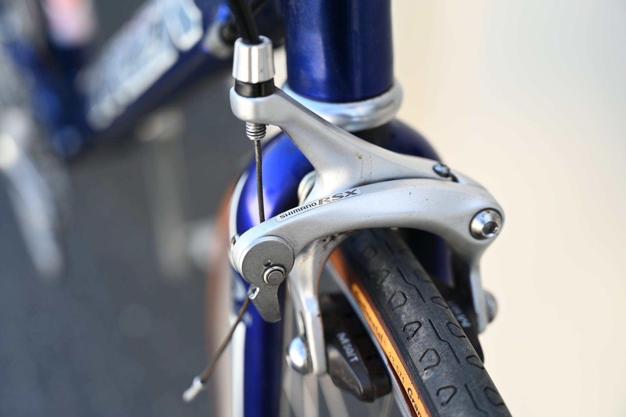 Trek 2000 Alpha SL Road Bike - 650c Wheels, Carbon Fork blue