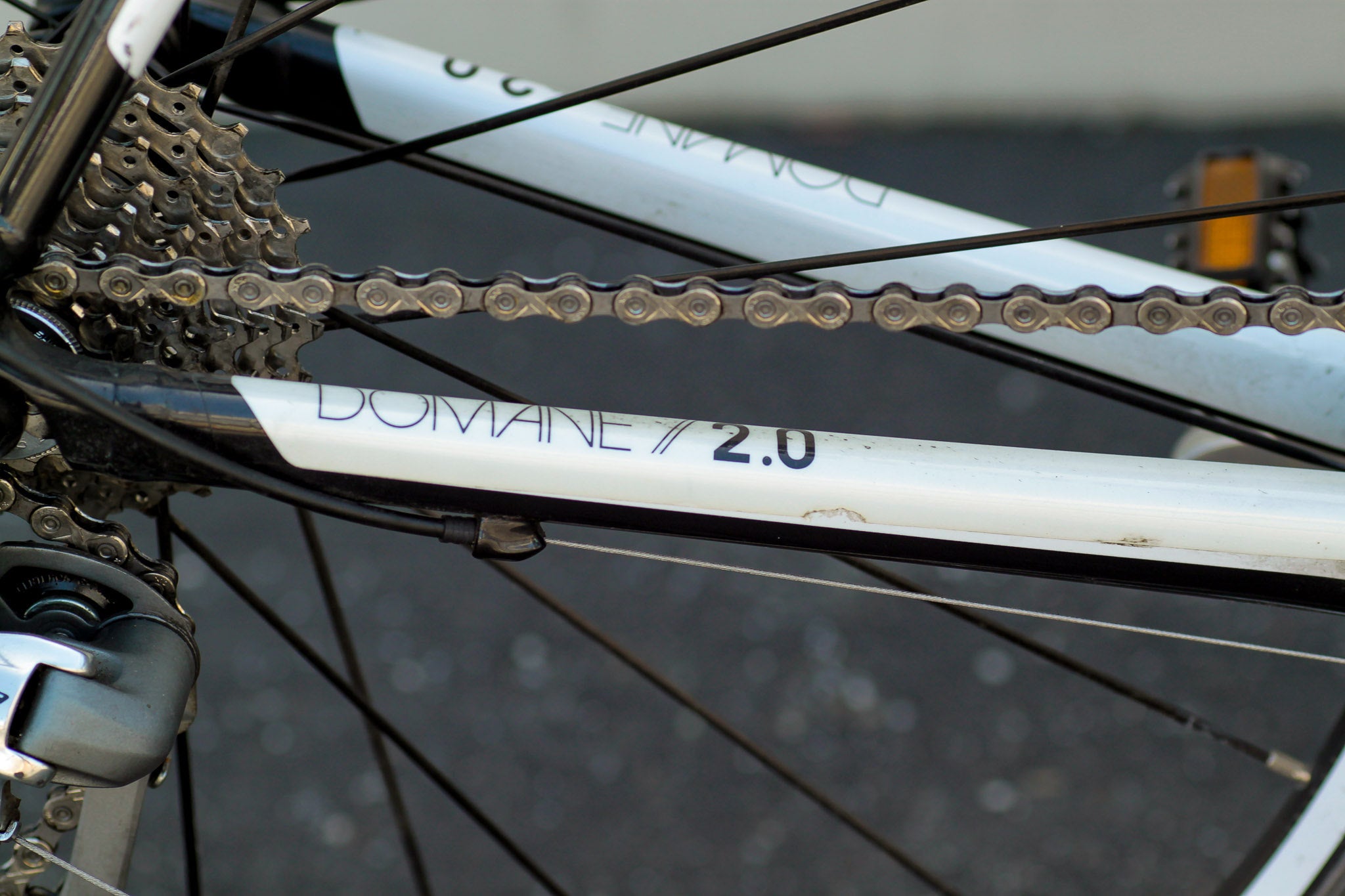Trek Domane 2.0 Road Bike with ISO Speed Technology black/white - DXVB ...
