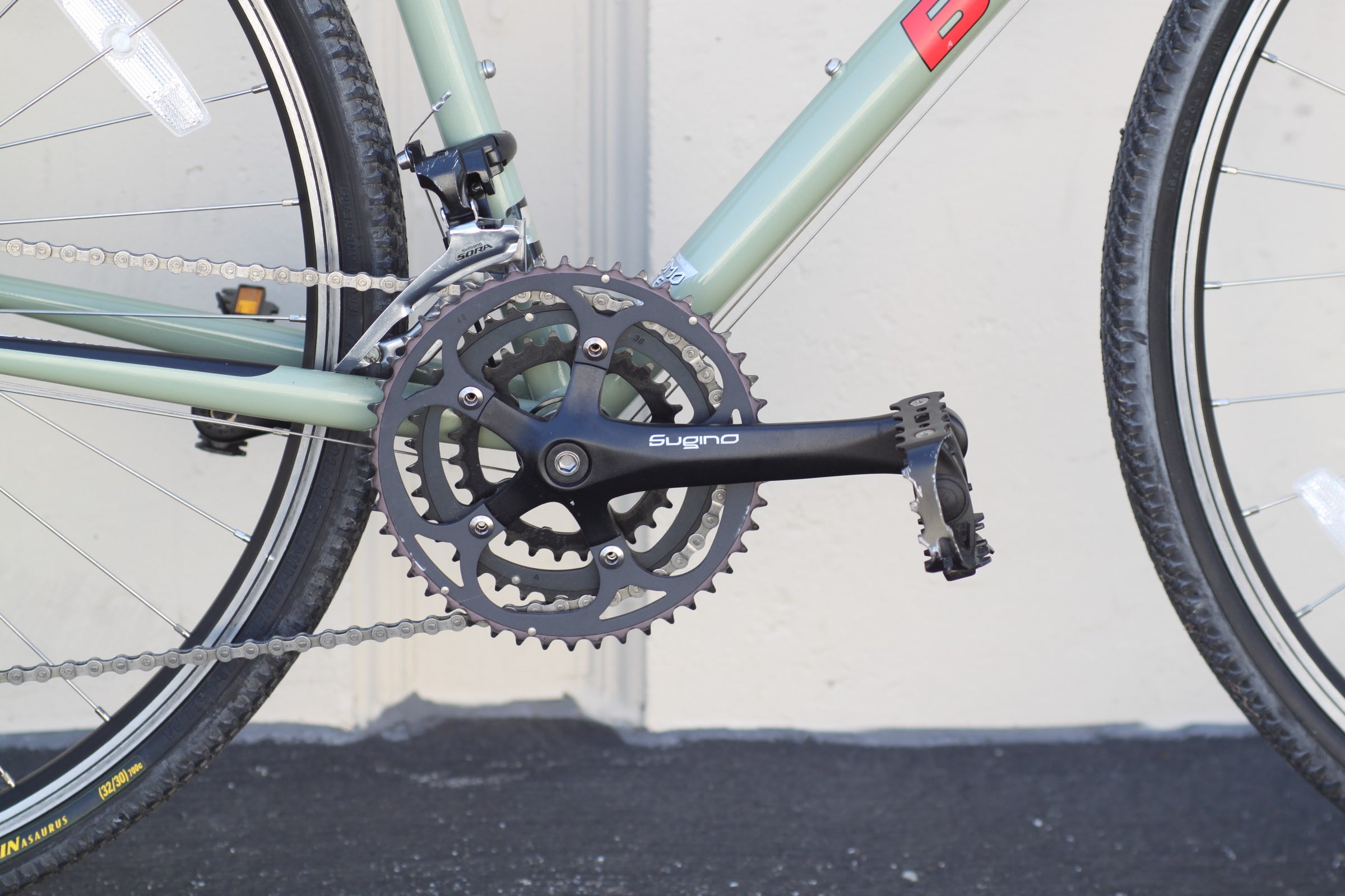 Bianchi Volpe Gravel, Touring, Commuter Bike with Rear Rack, Mint