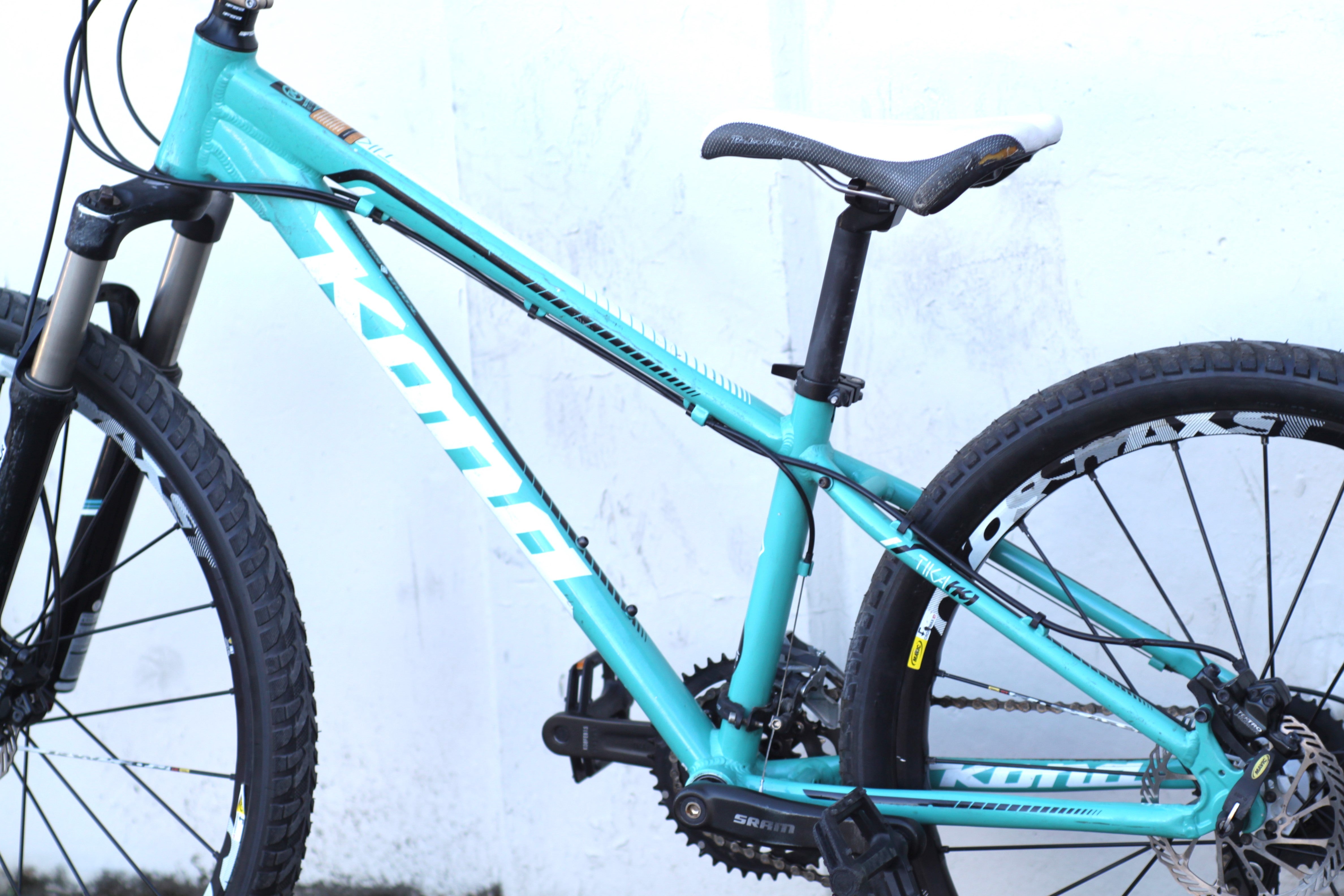Kona Tika Hardtail MTB with SR Suntour Fork and Disc Brakes XS 