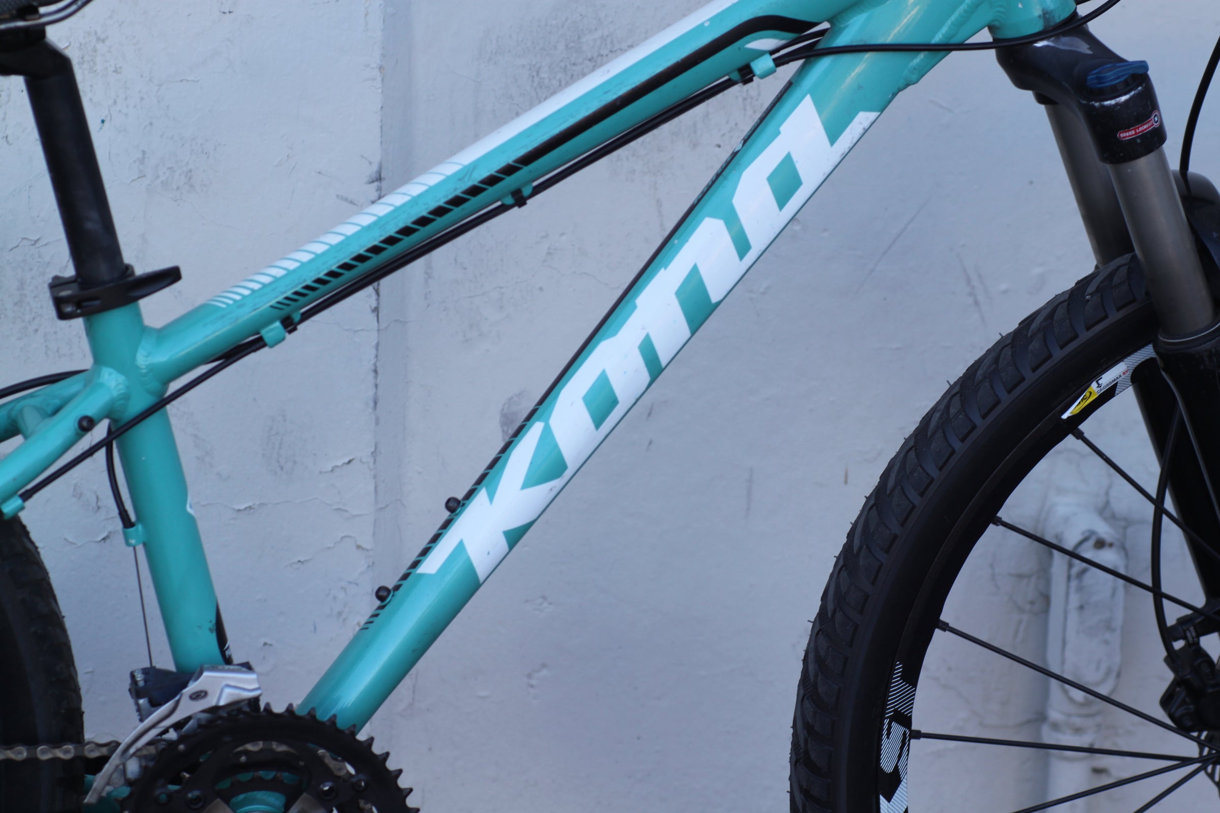 Kona Tika Hardtail MTB with SR Suntour Fork and Disc Brakes XS