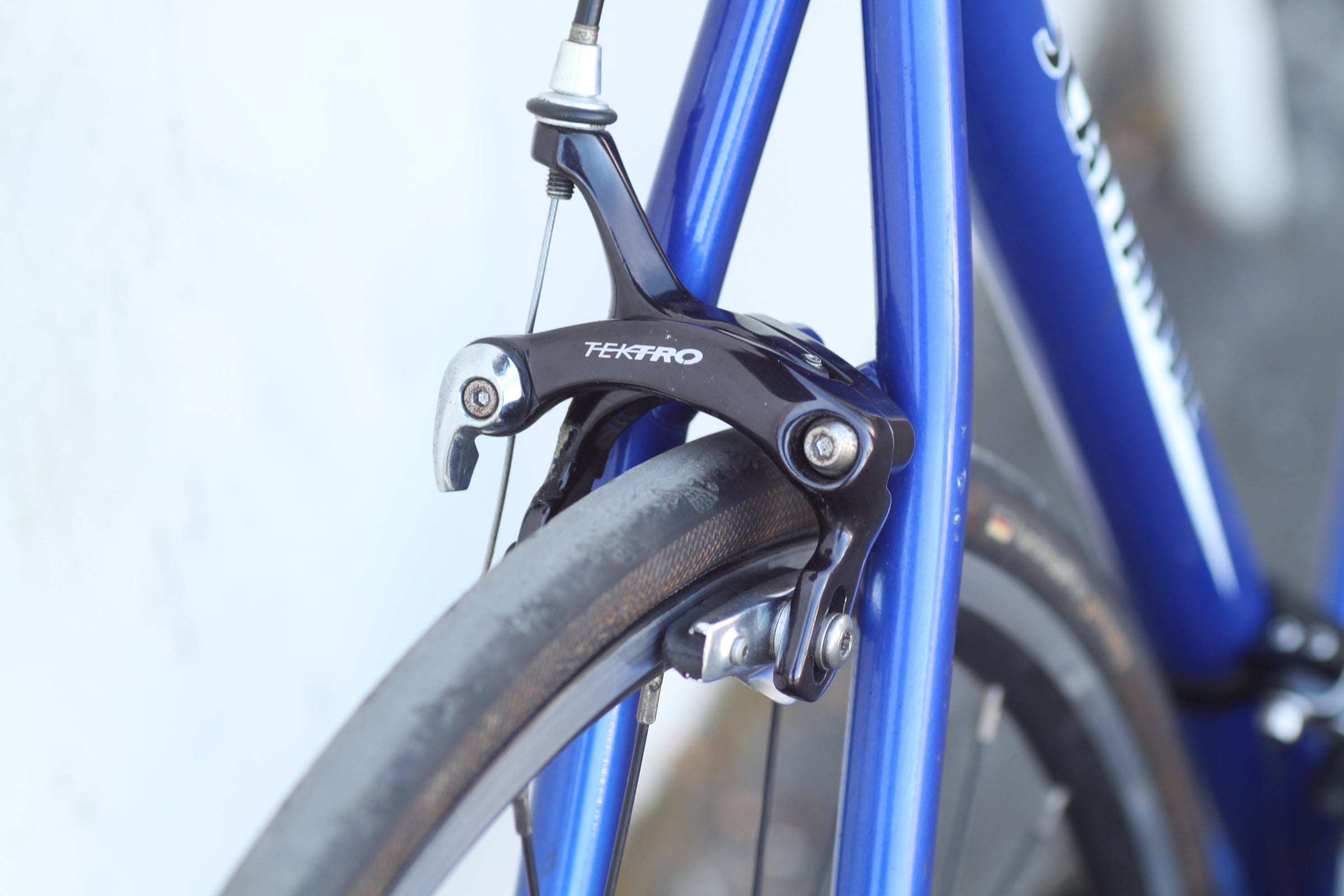 Scattante R550 Easton Aluminum Road Bike with Shimano 105 & Carbon