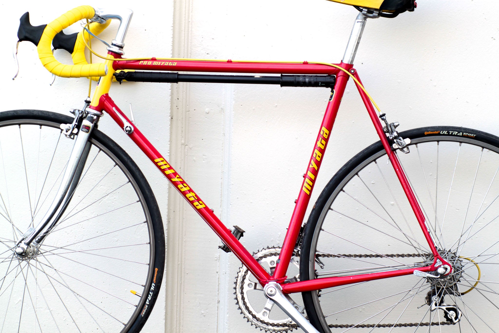 Miyata Pro Lugged Steel Road Bike with Suntour Sprint red - WITD