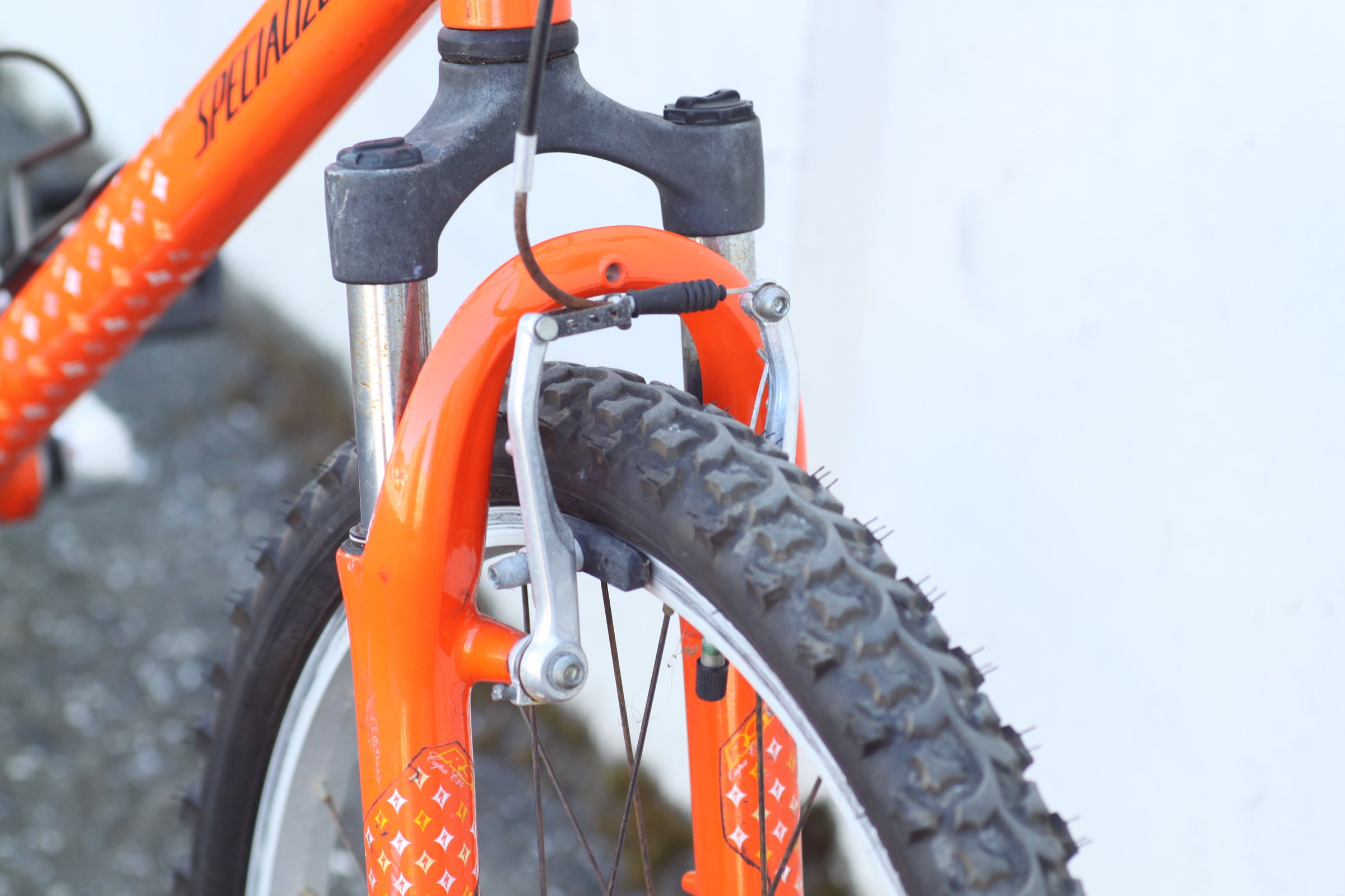 Specialized Hotrock 24 Kid's Bike with 7-speeds orange - JOYT