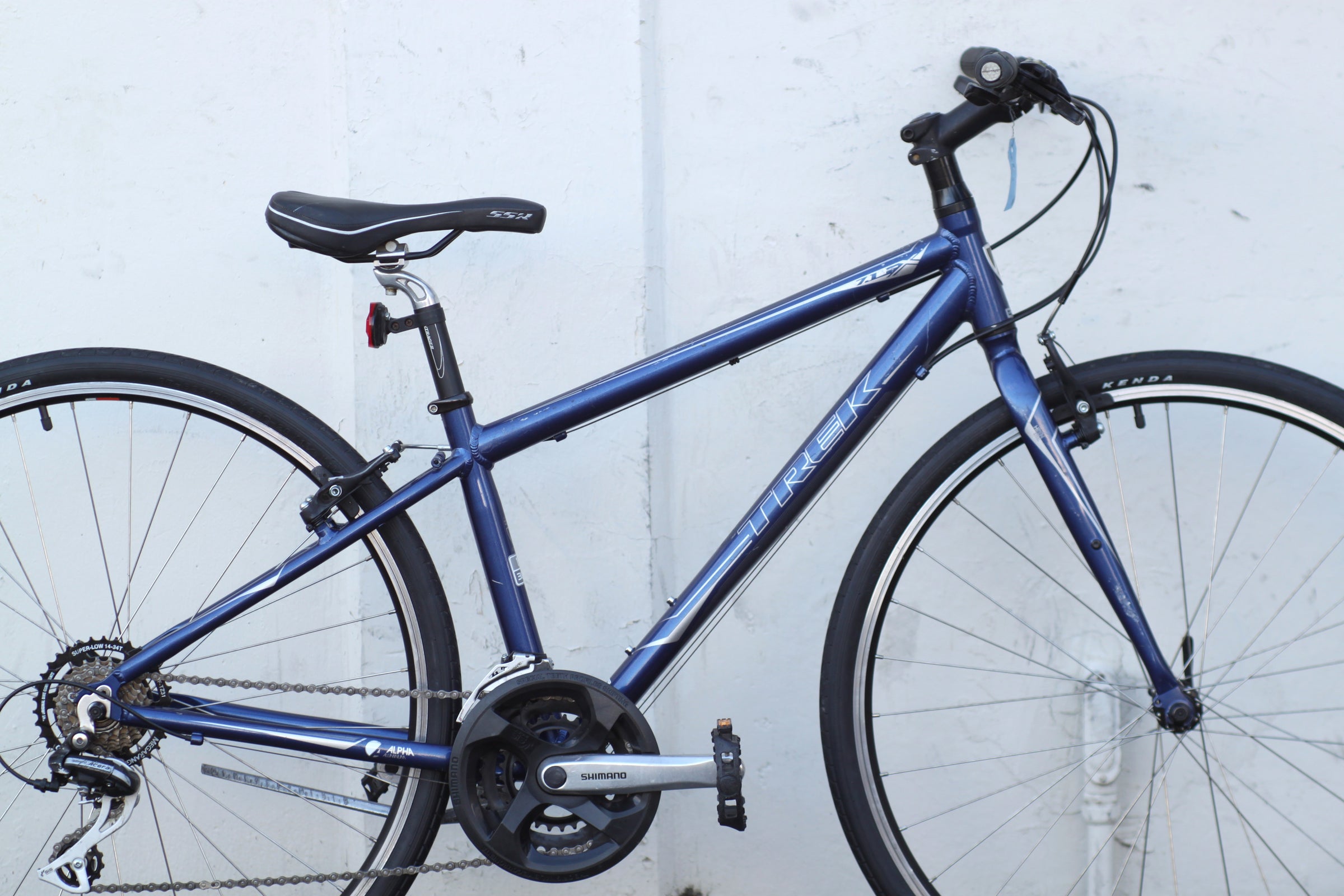 Trek 7.1 FX Commuter Hybrid - Good for Shorter Riders 15