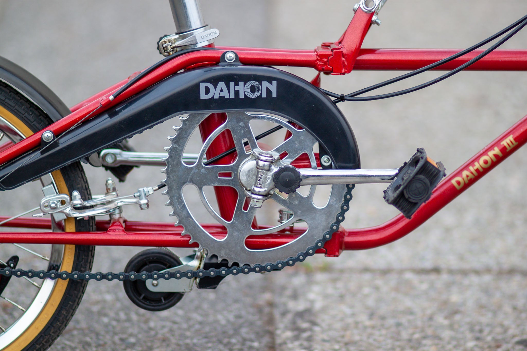 Dahon III Vintage Folding Bike with Original Dahon Travel Bag Red