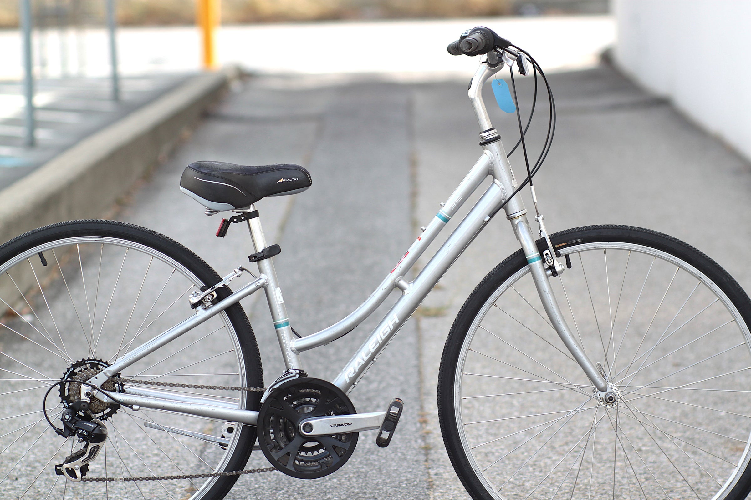 Raleigh Detour 3.5 W Step-Thru Commuter Hybrid Bike MD/16