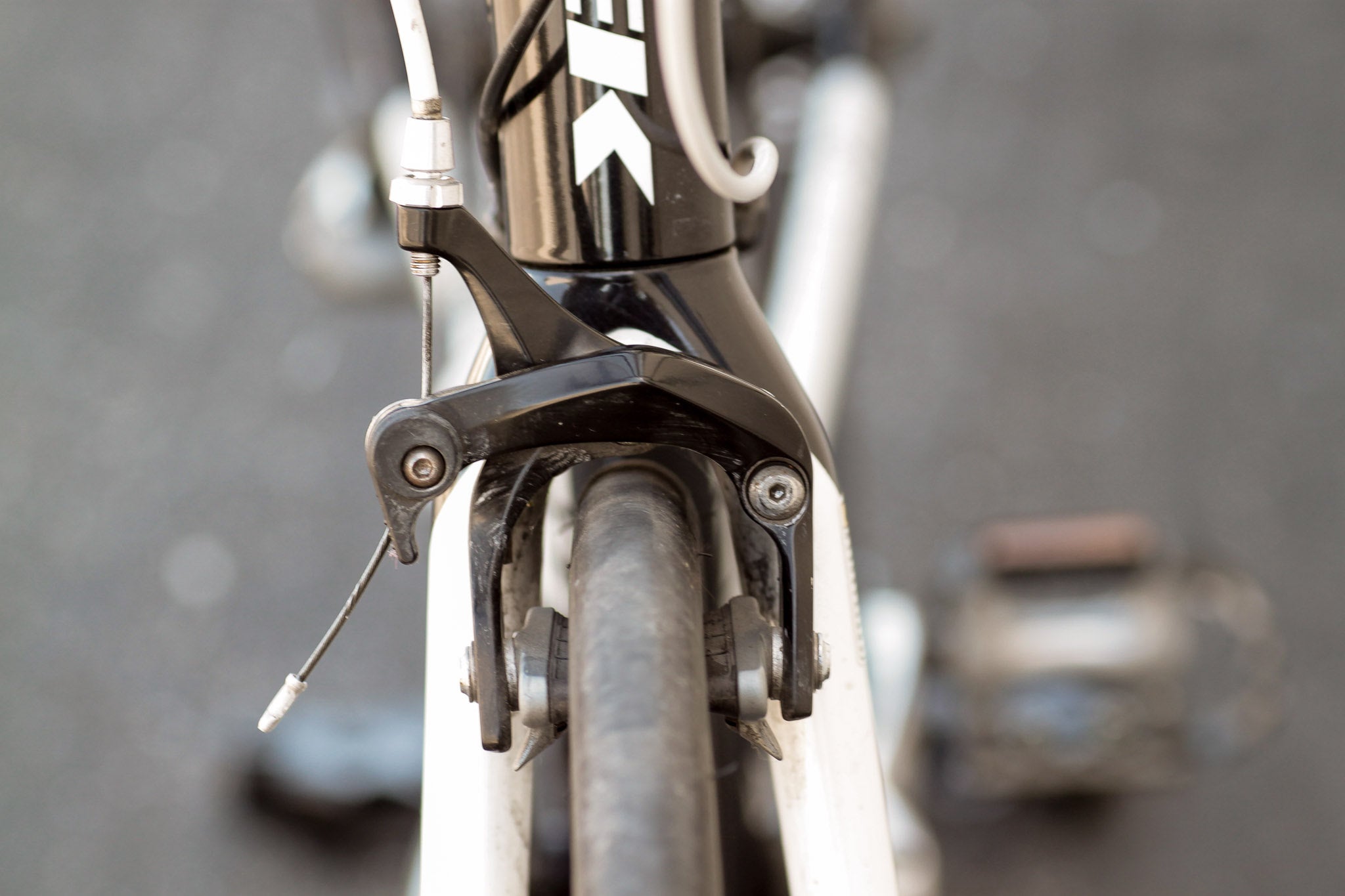 Trek Domane 2.0 Road Bike with ISO Speed Technology black/white - DXVB ...