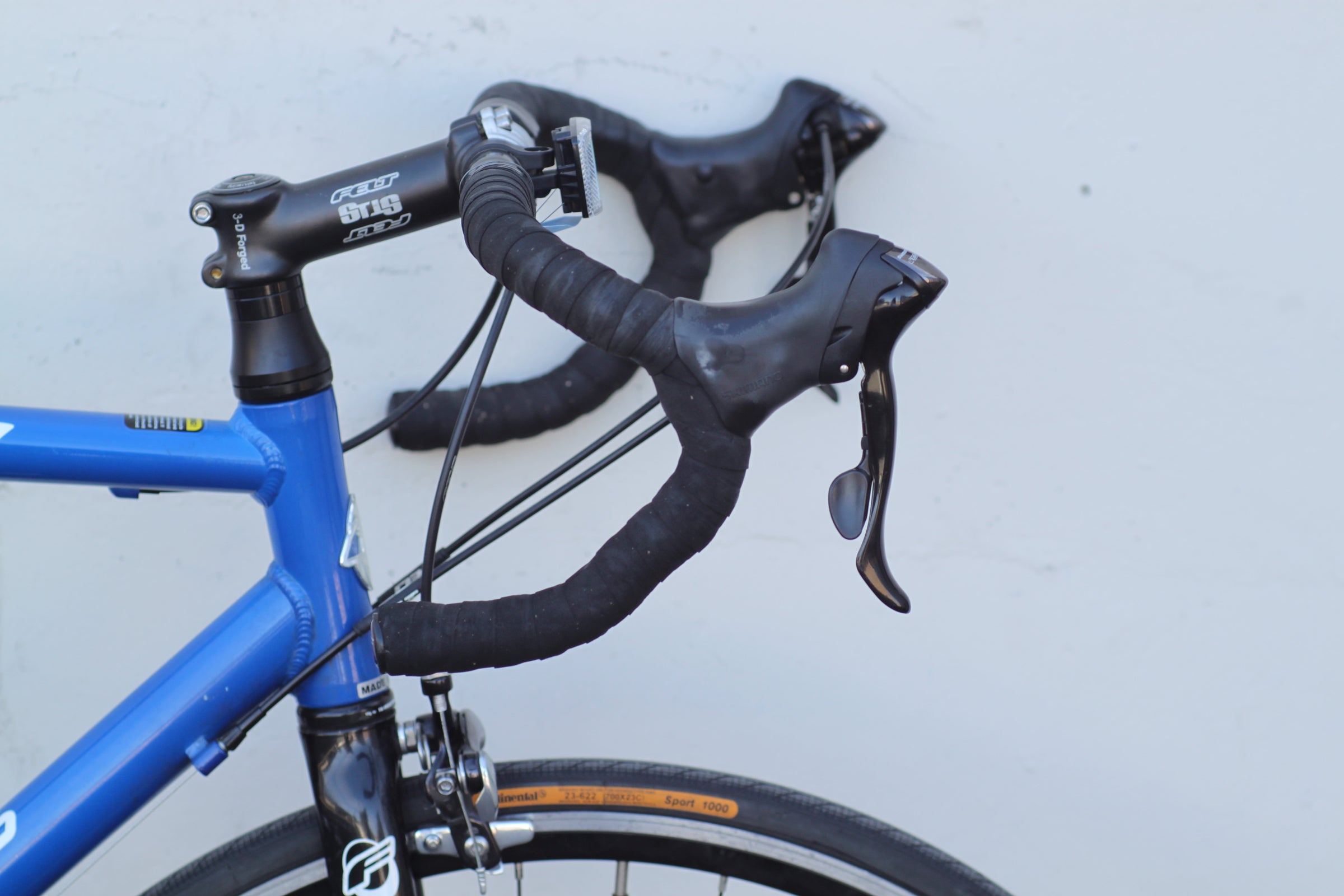 Felt F70 Aluminum Road Bike with Carbon Fork and Shimano 105 58cm