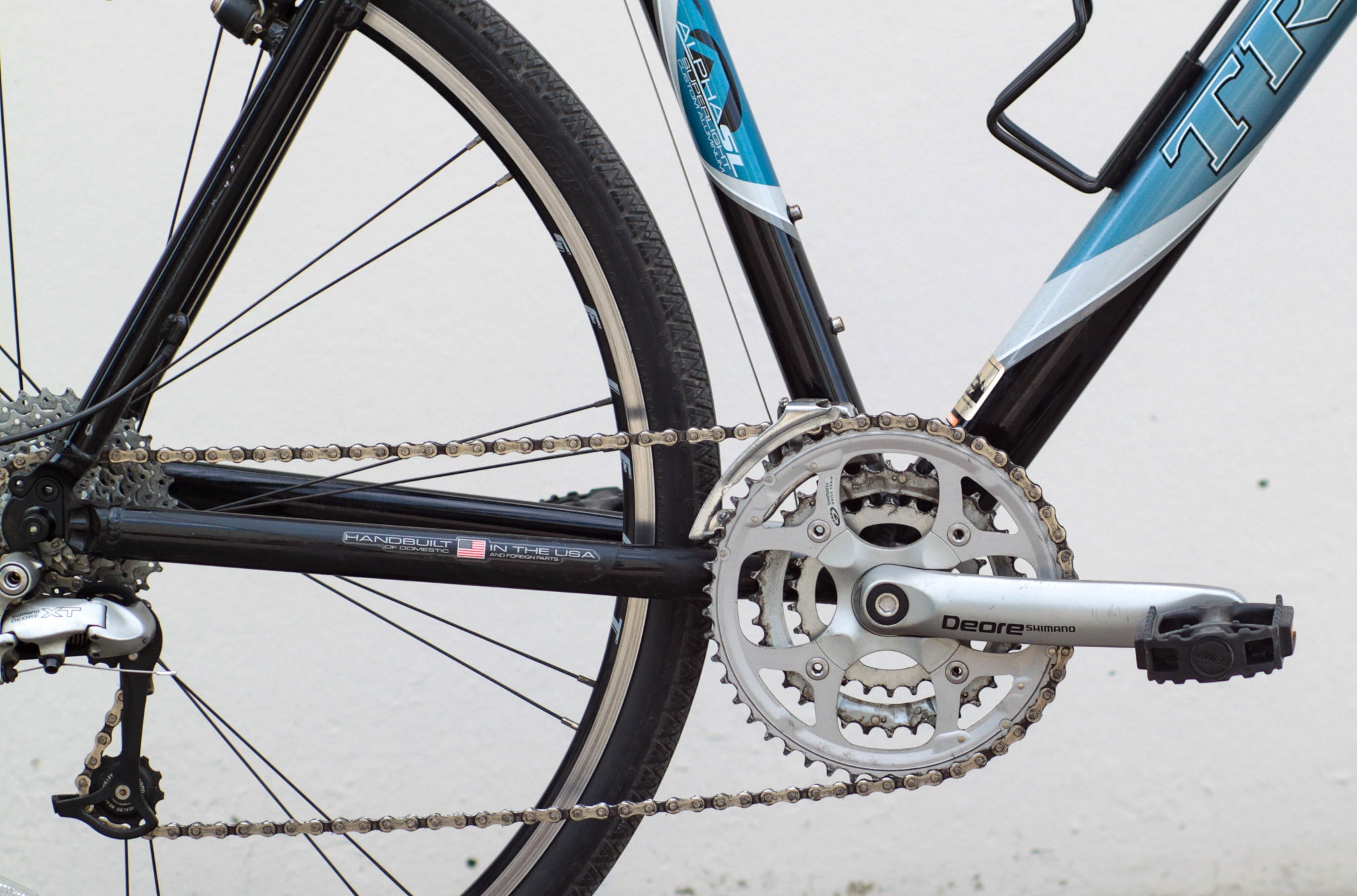 Trek Multitrack 7700 Hybrid Commuter Bike RockShox Fork LROI