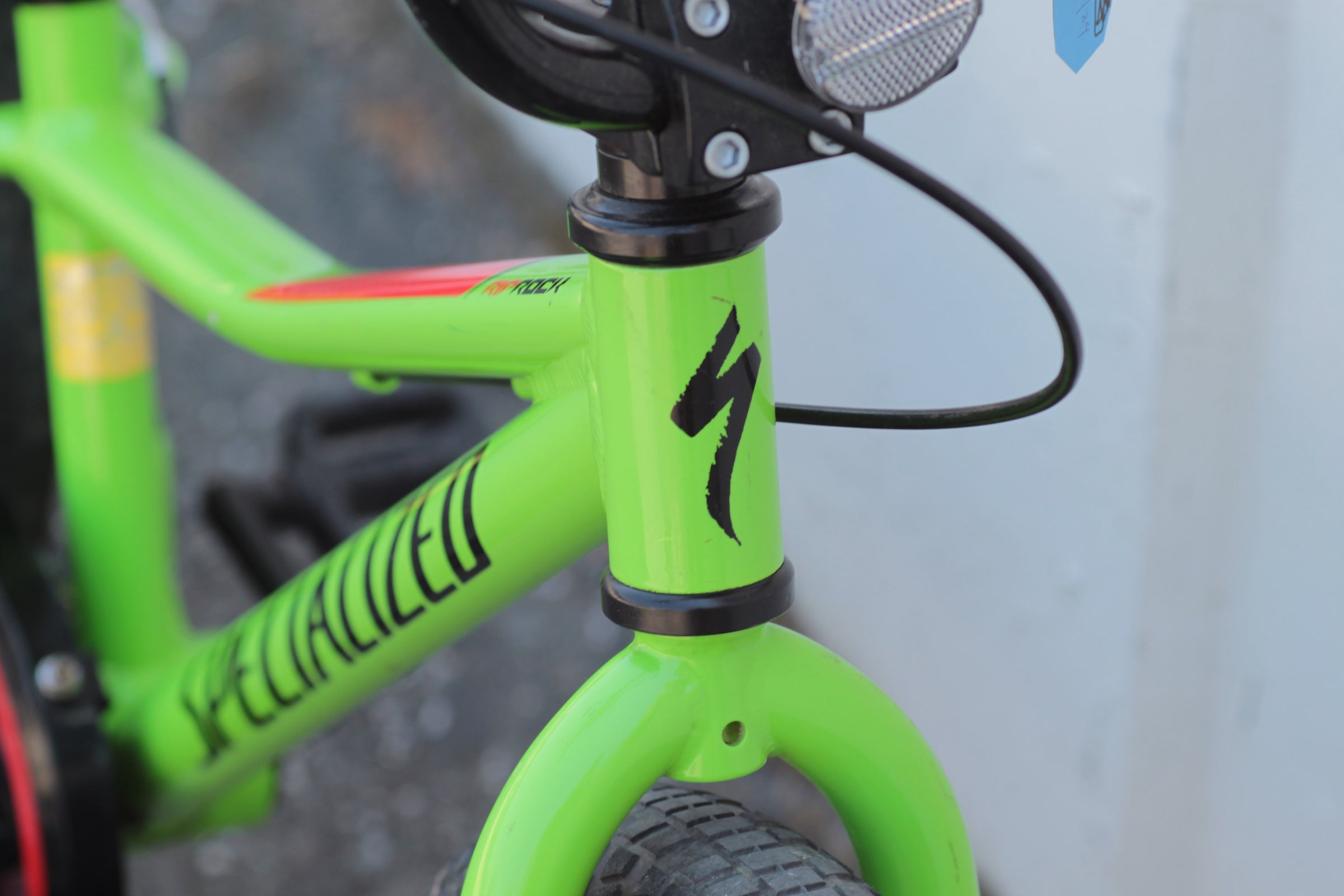 Specialized Riprock Coaster 20 Kid's Bike with Wide 20x2.3 Tires