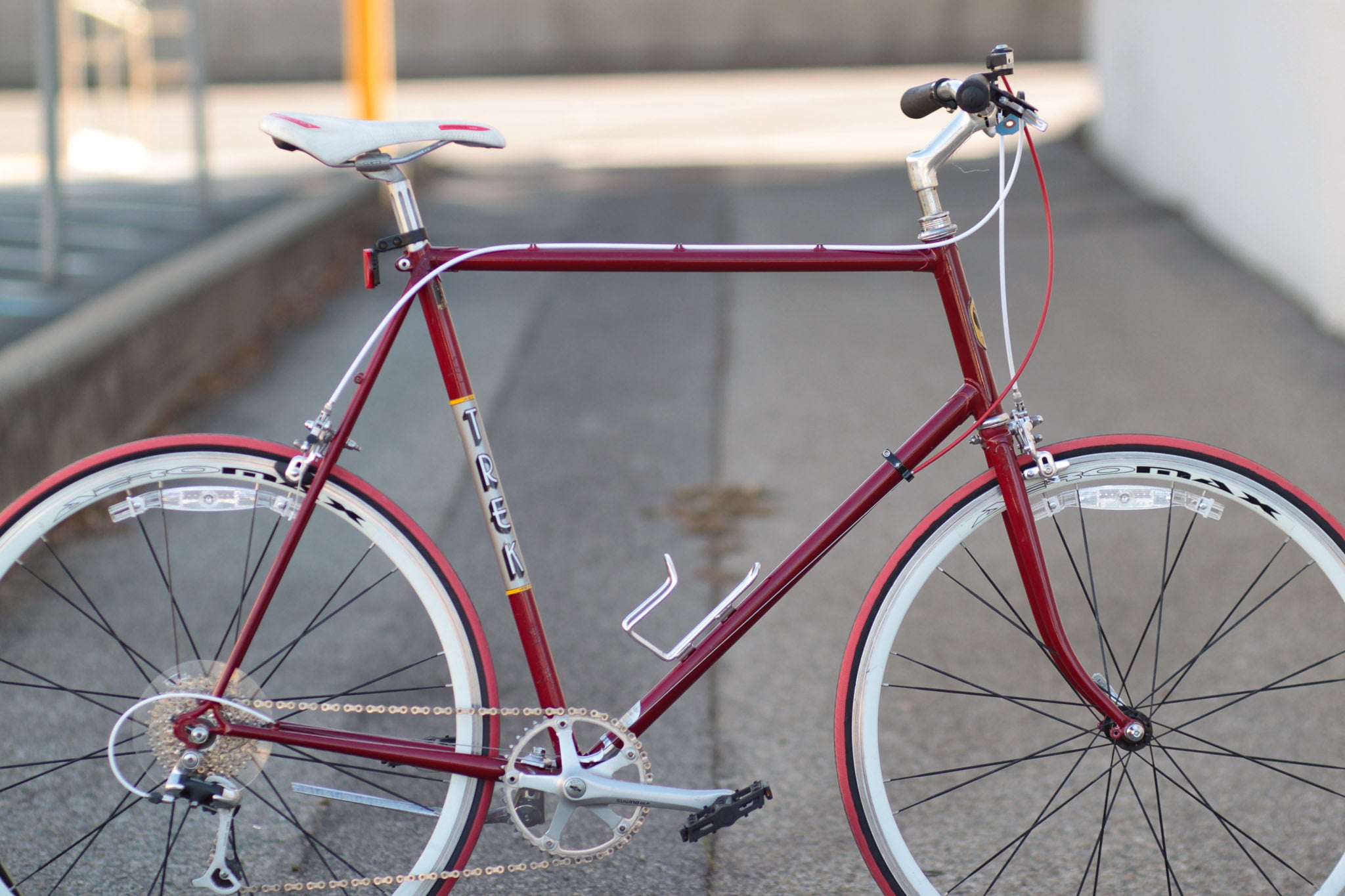 Trek 610 Vintage Lugged Steel Reynolds 531 Townie Bike burgundy