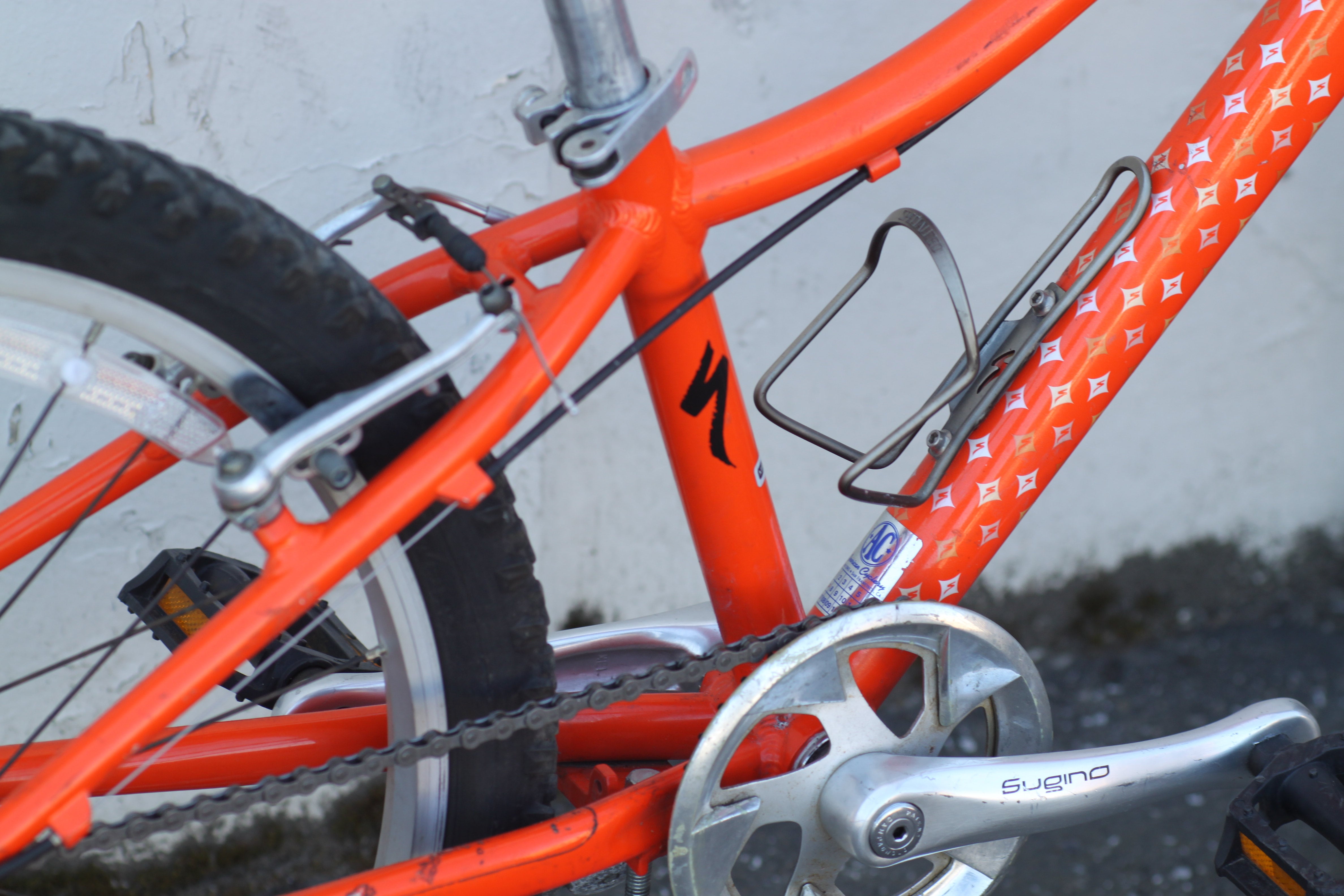 特価　SpecializedHotrock24インチ 特価 SpecializedHotrock24インチ 特価 SpecializedHotrock24インチ 新しい