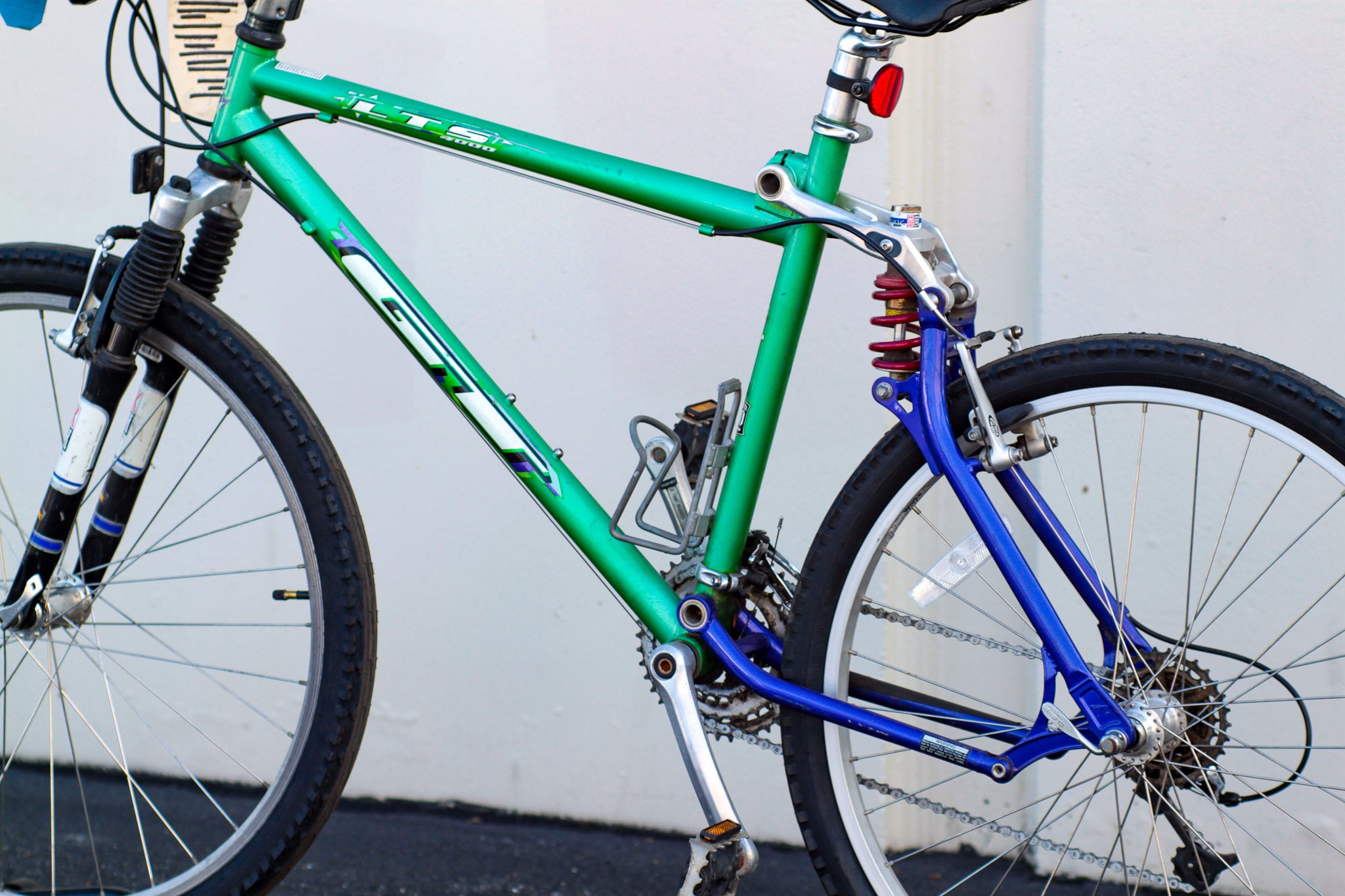 マウンテンバイク GT LTS4000 GT LTS4000