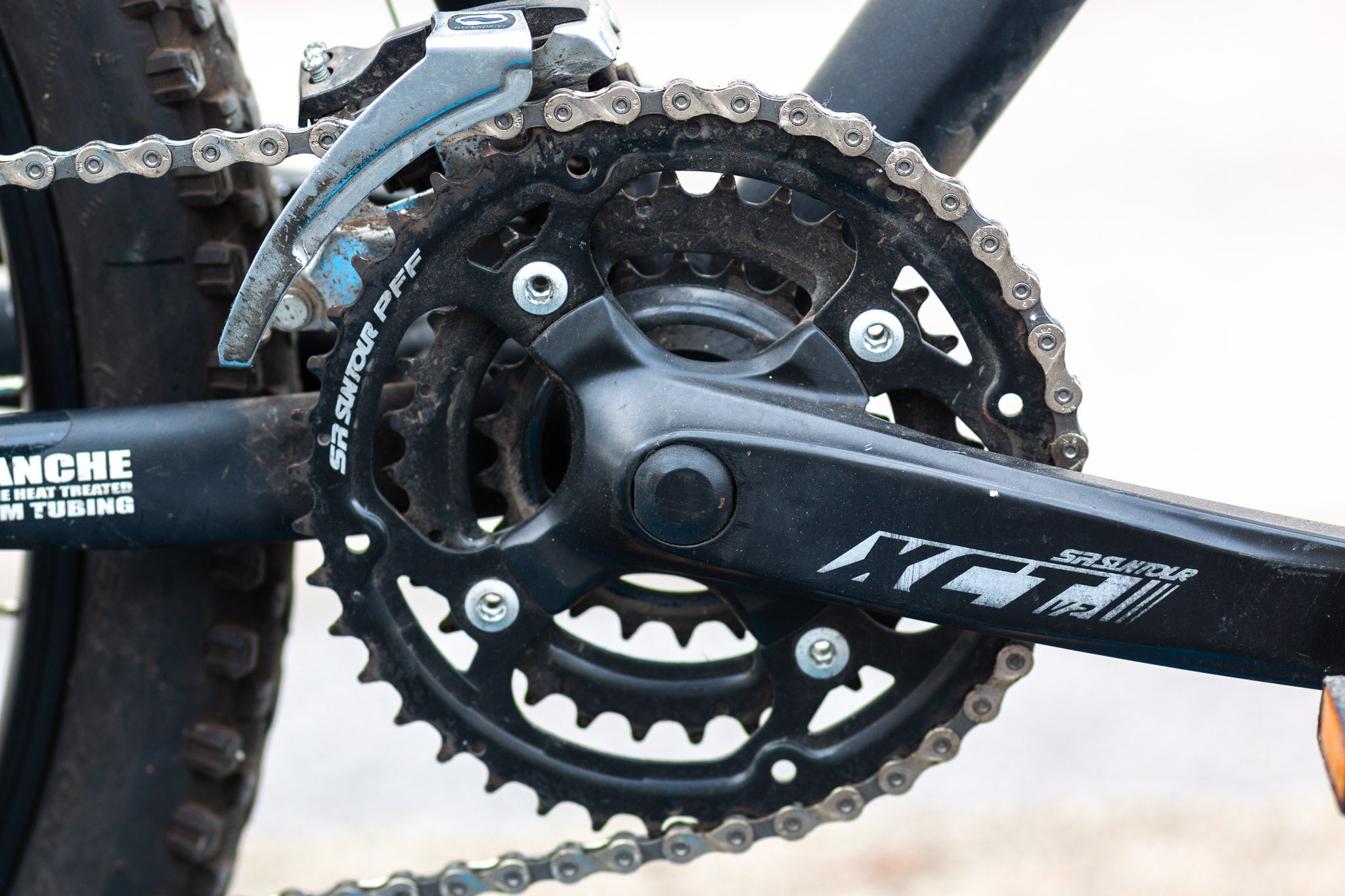GT AVALANCHE3.0 26インチ アルミ 24速 460mm MTB GT Avalanche 3.0 Mountain Bike Medium Black | Used Bikes for