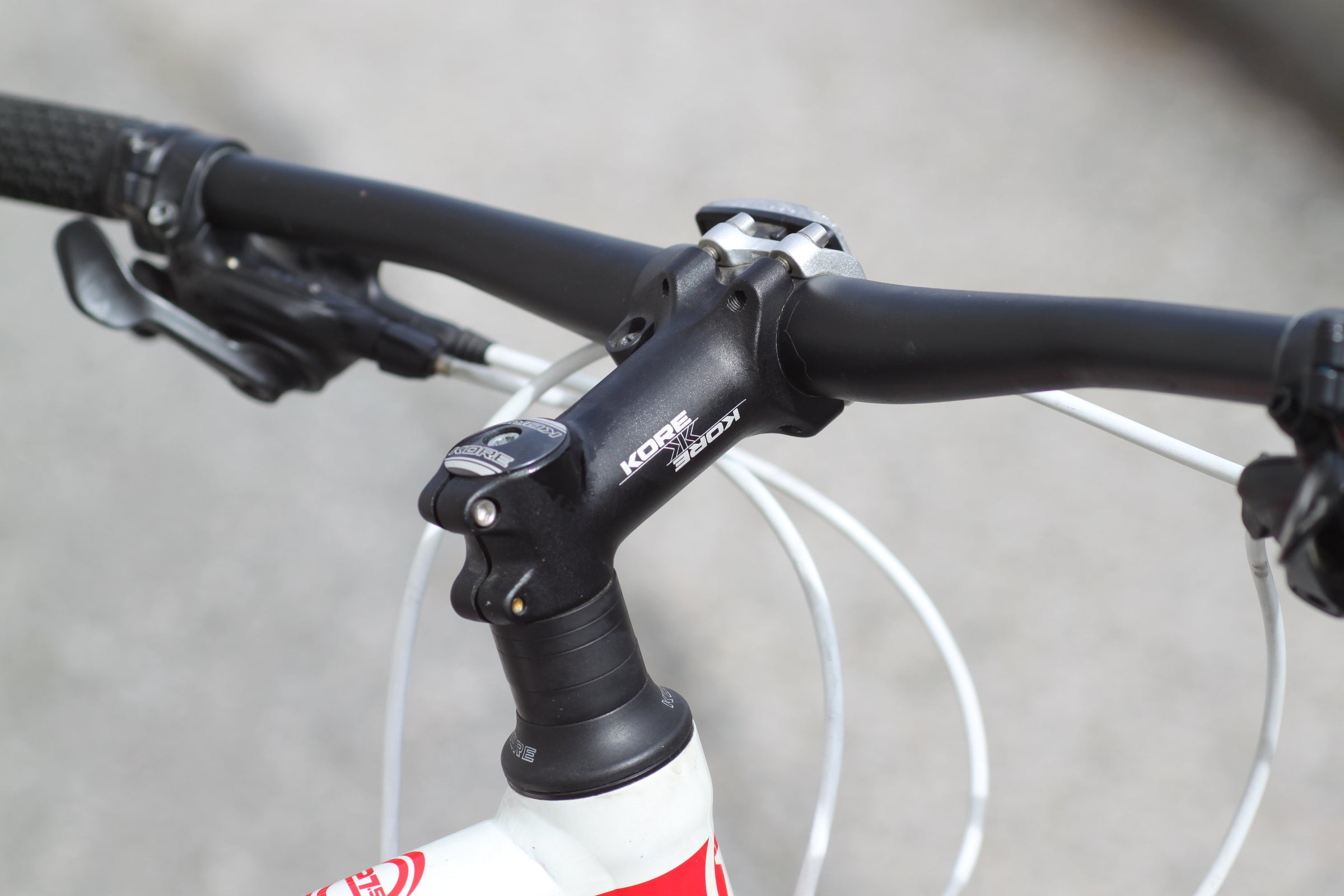Novara Tupelo 27.5” Hardtail MTB with Disc Brakes and Big Wheels M