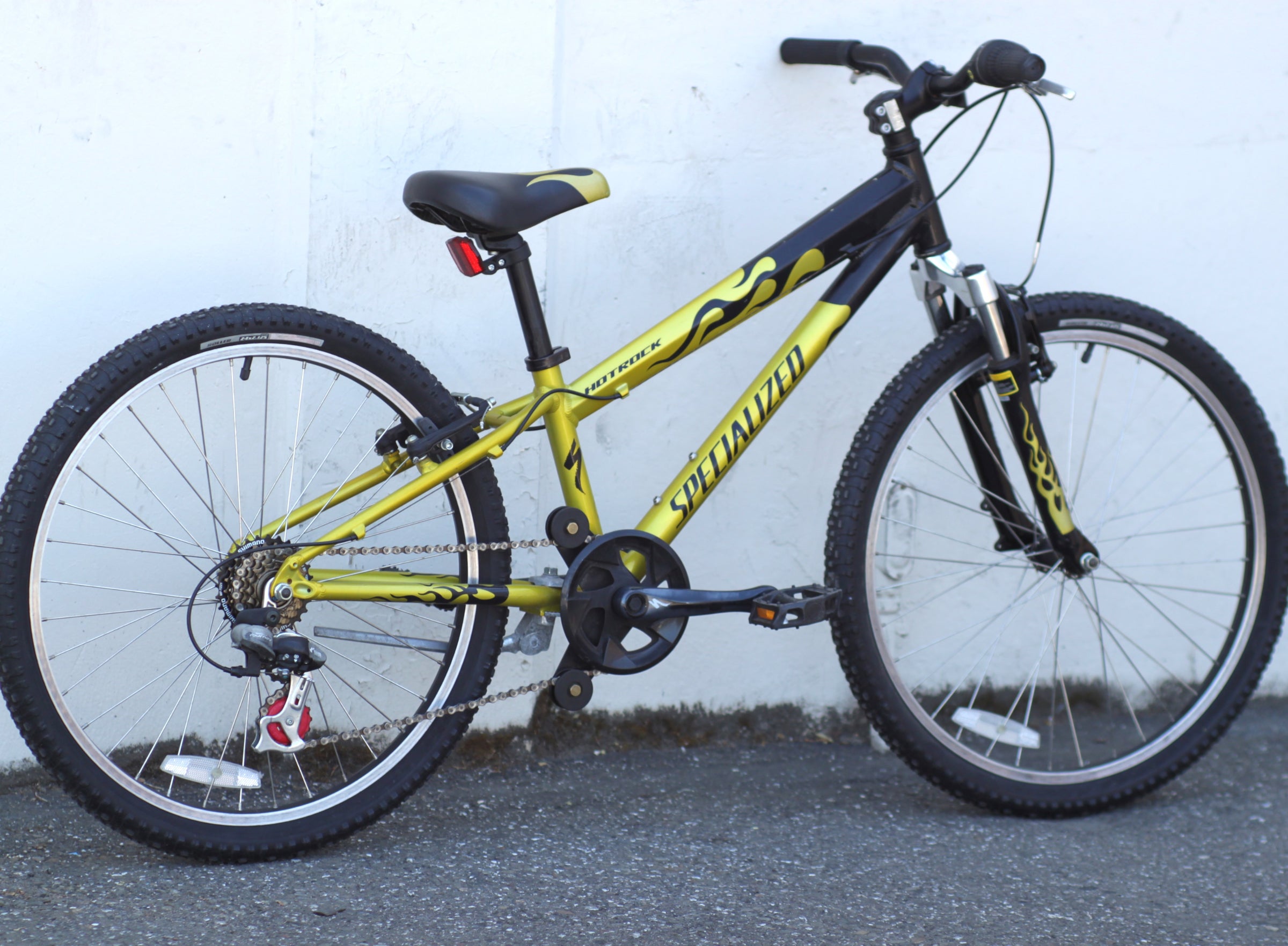 Specialized Hotrock 24 Kid's Bike with RST Fork, 7-Speed